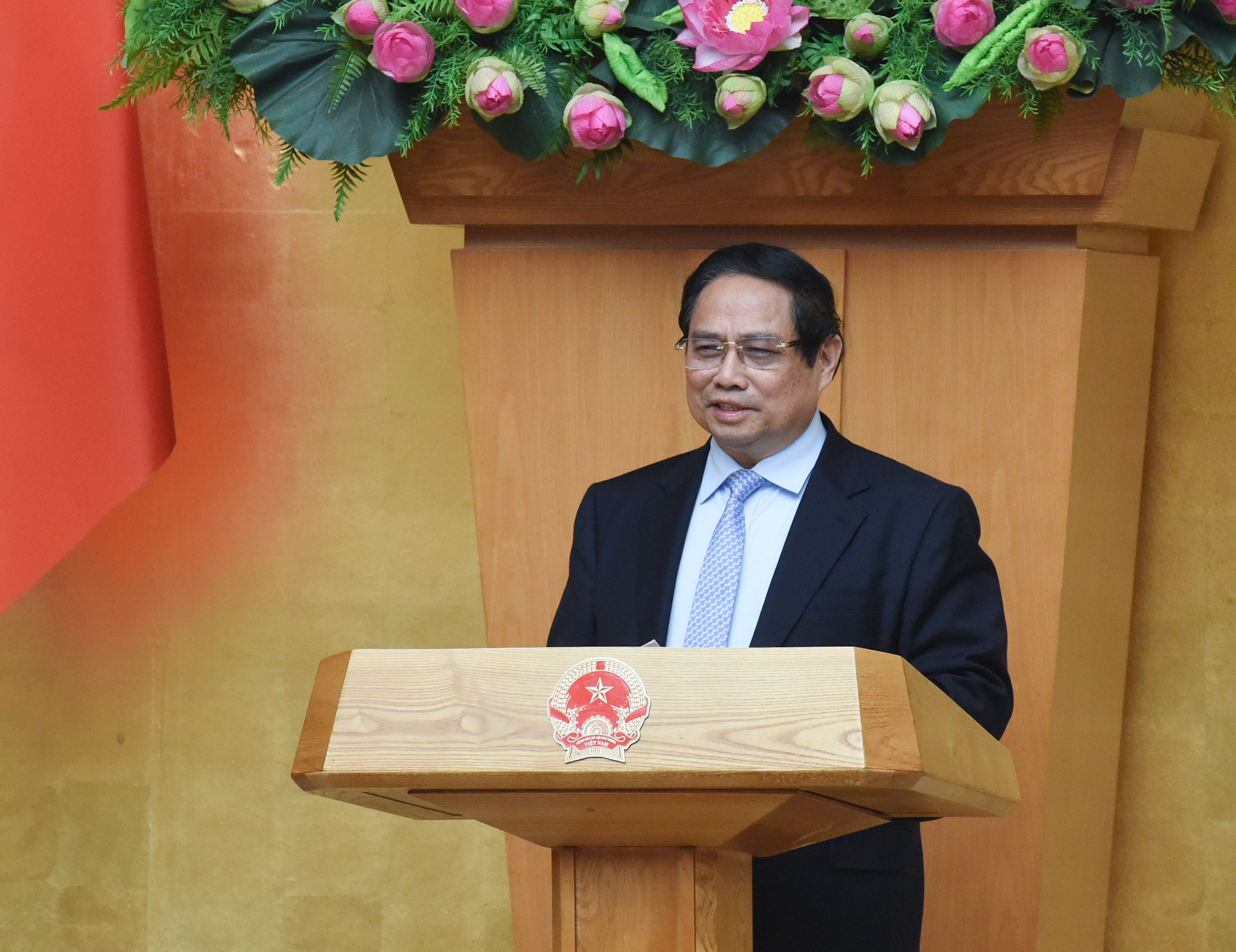 Thủ tướng Phạm Minh Chính phát biểu tại Phiên họp Chính phủ chuyên đề về xây dựng pháp luật tháng 4.