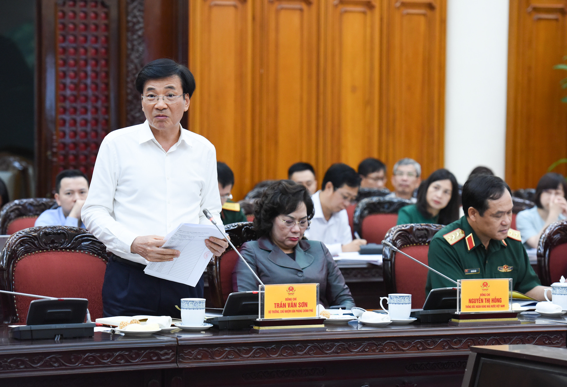 Bộ trưởng Chủ nhiệm Văn phòng Chính phủ Trần Văn Sơn phát biểu.