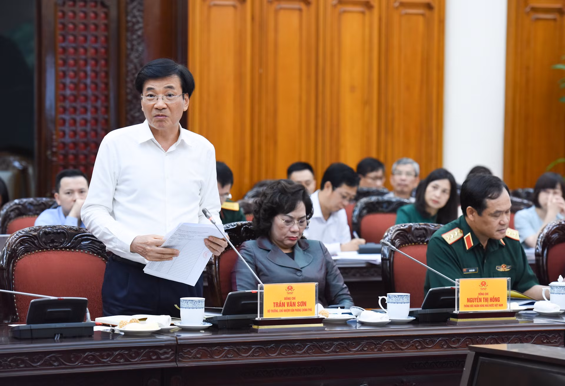 Bộ trưởng Chủ nhiệm Văn phòng Chính phủ Trần Văn Sơn phát biểu.