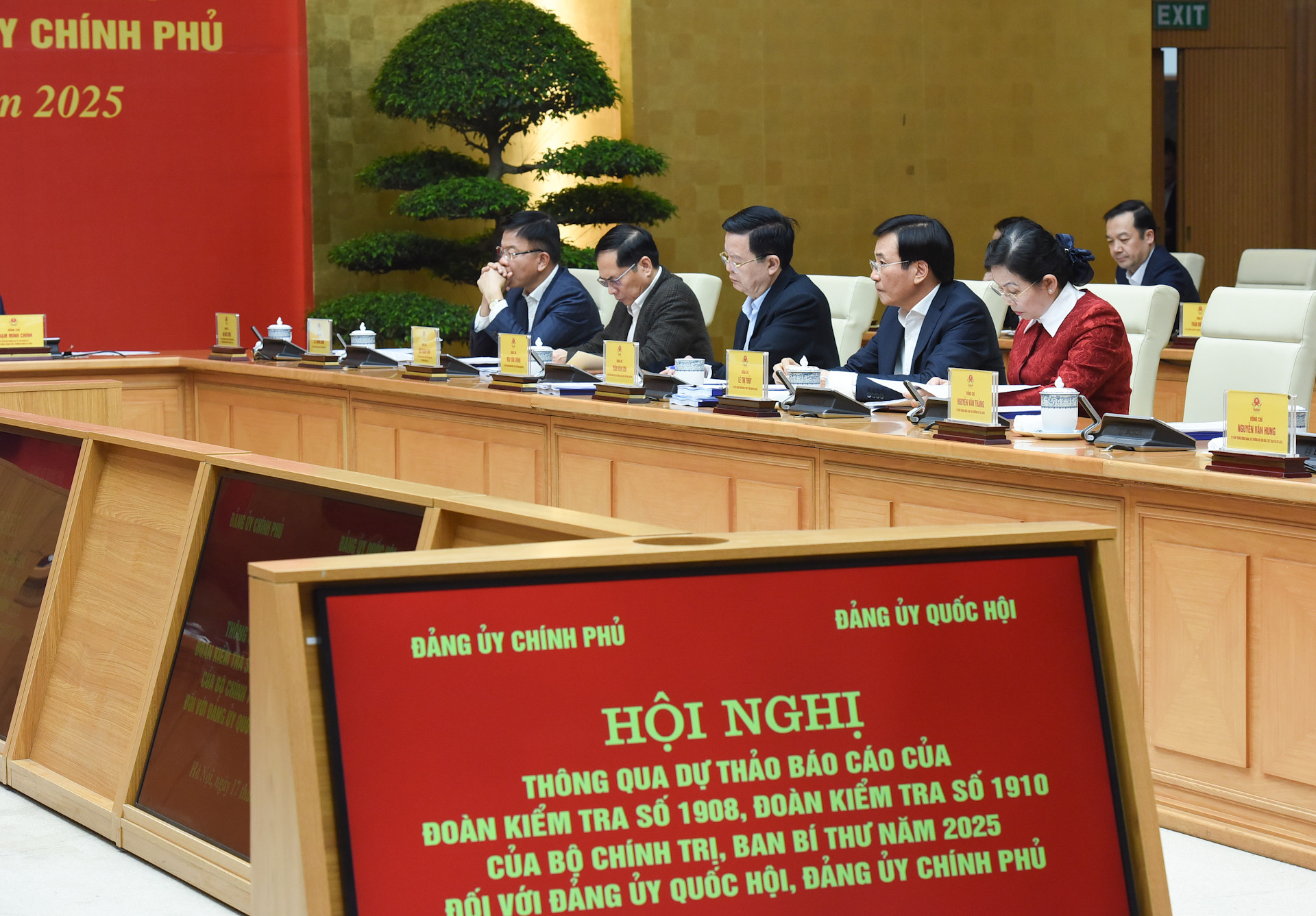 Các đại biểu tham dự hội nghị. Các đại biểu tham dự hội nghị.