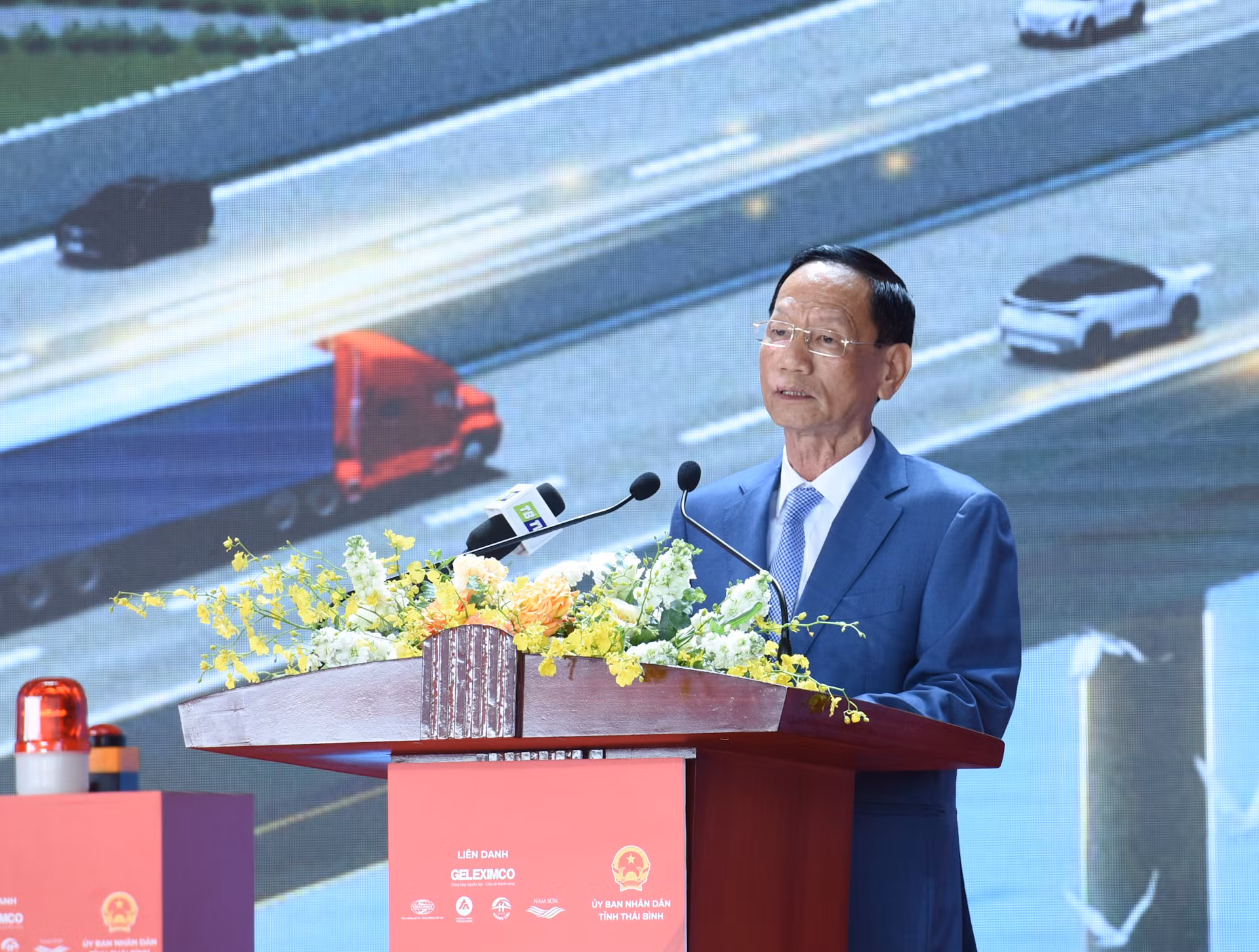 Chủ tịch Geleximco Vũ Văn Tiền phát biểu tại Lễ khởi công.