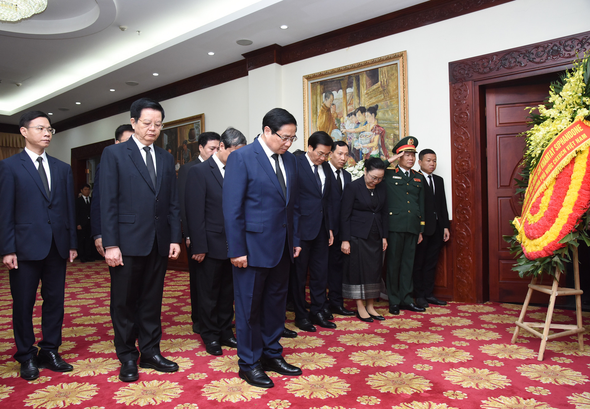 [Ảnh] Thủ tướng Phạm Minh Chính viếng đồng chí Khamtay Siphandone ảnh 2