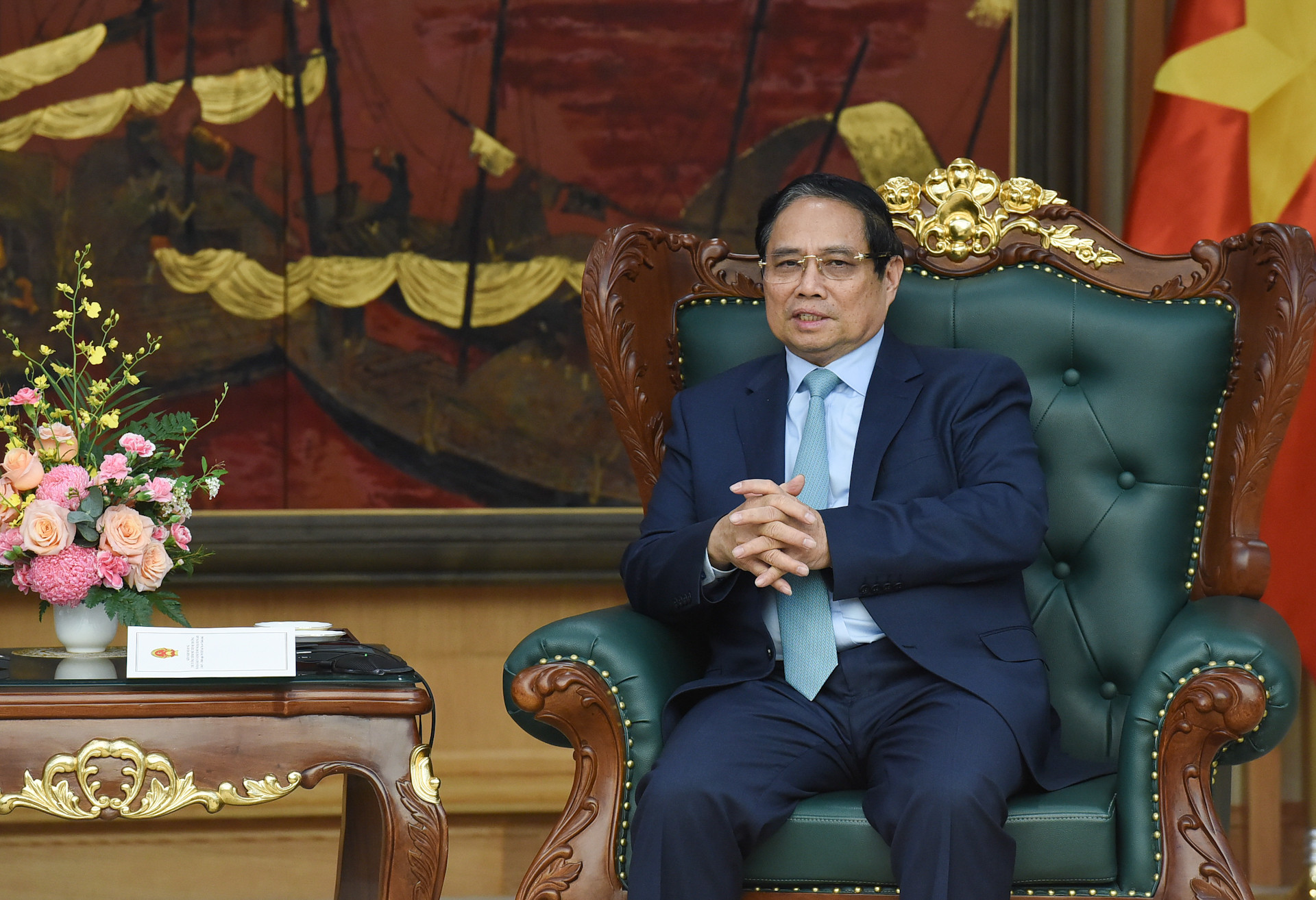 Thủ tướng Phạm Minh Chính phát biểu tại buổi tiếp Bộ trưởng Ngoại giao và Kinh tế đối ngoại Hungary Szijjarto Peter.