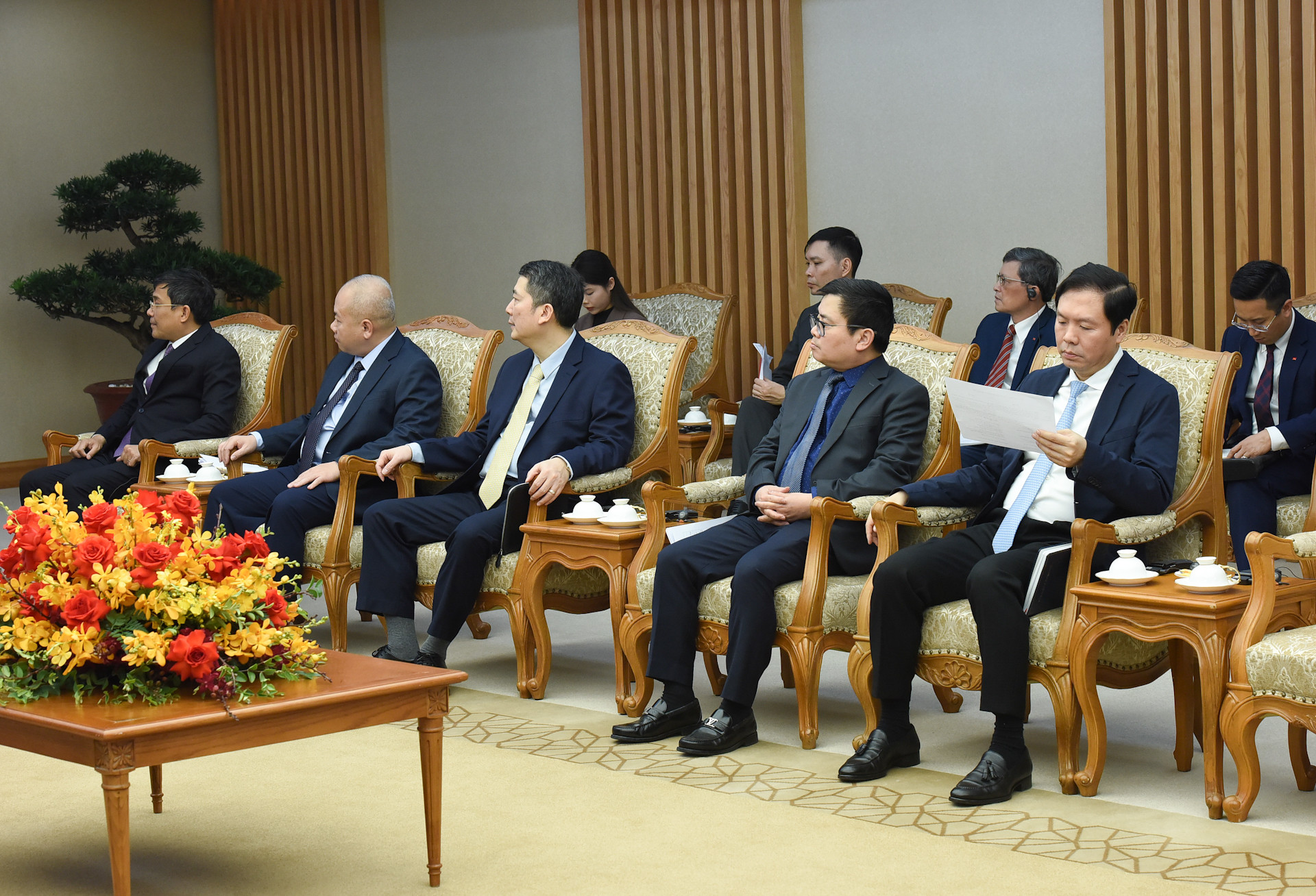 Đại diện lãnh đạo các bộ, ban, ngành của Chính phủ Việt Nam tham dự buổi tiếp.