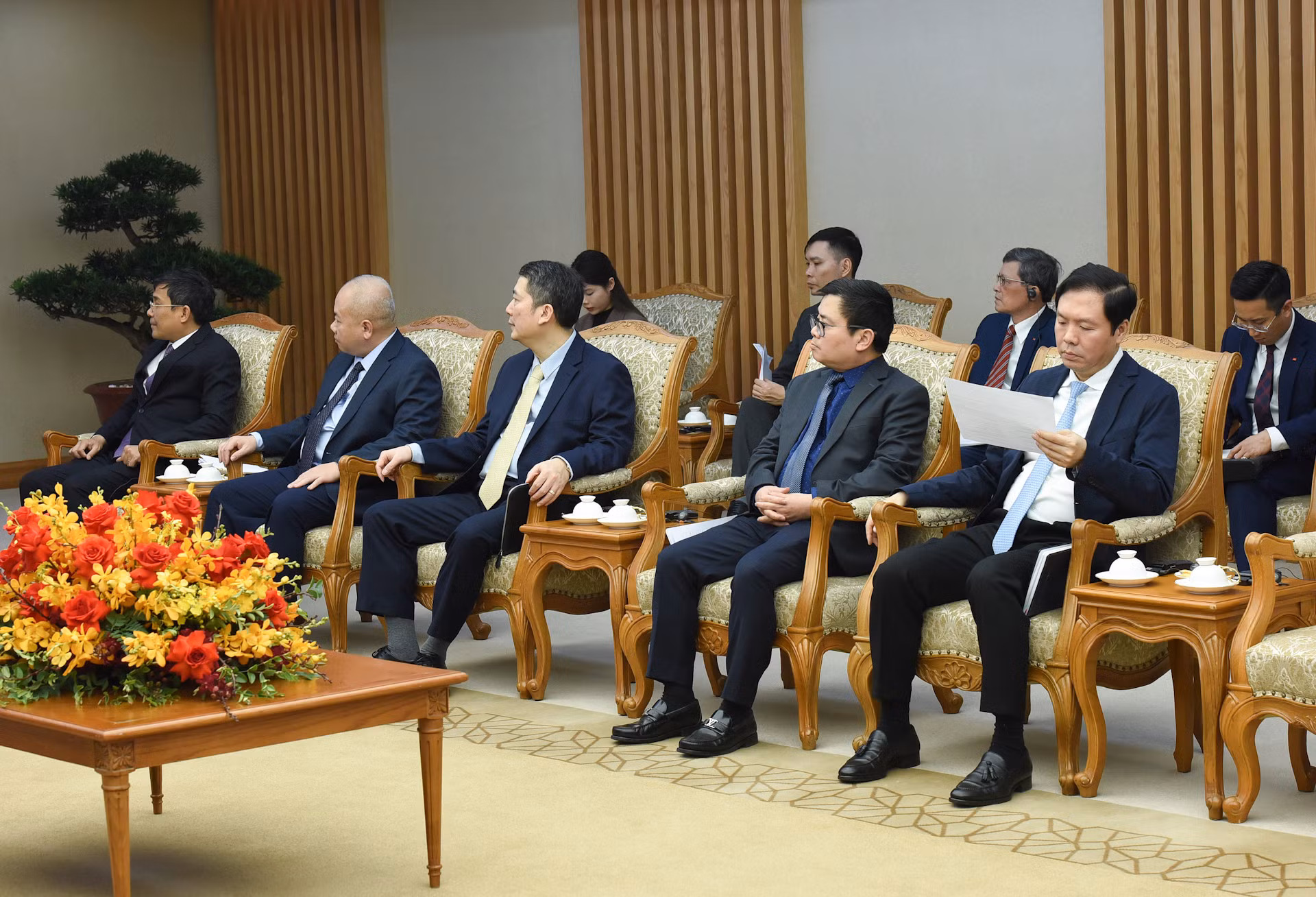 Đại diện lãnh đạo các bộ, ban, ngành của Chính phủ Việt Nam tham dự buổi tiếp.