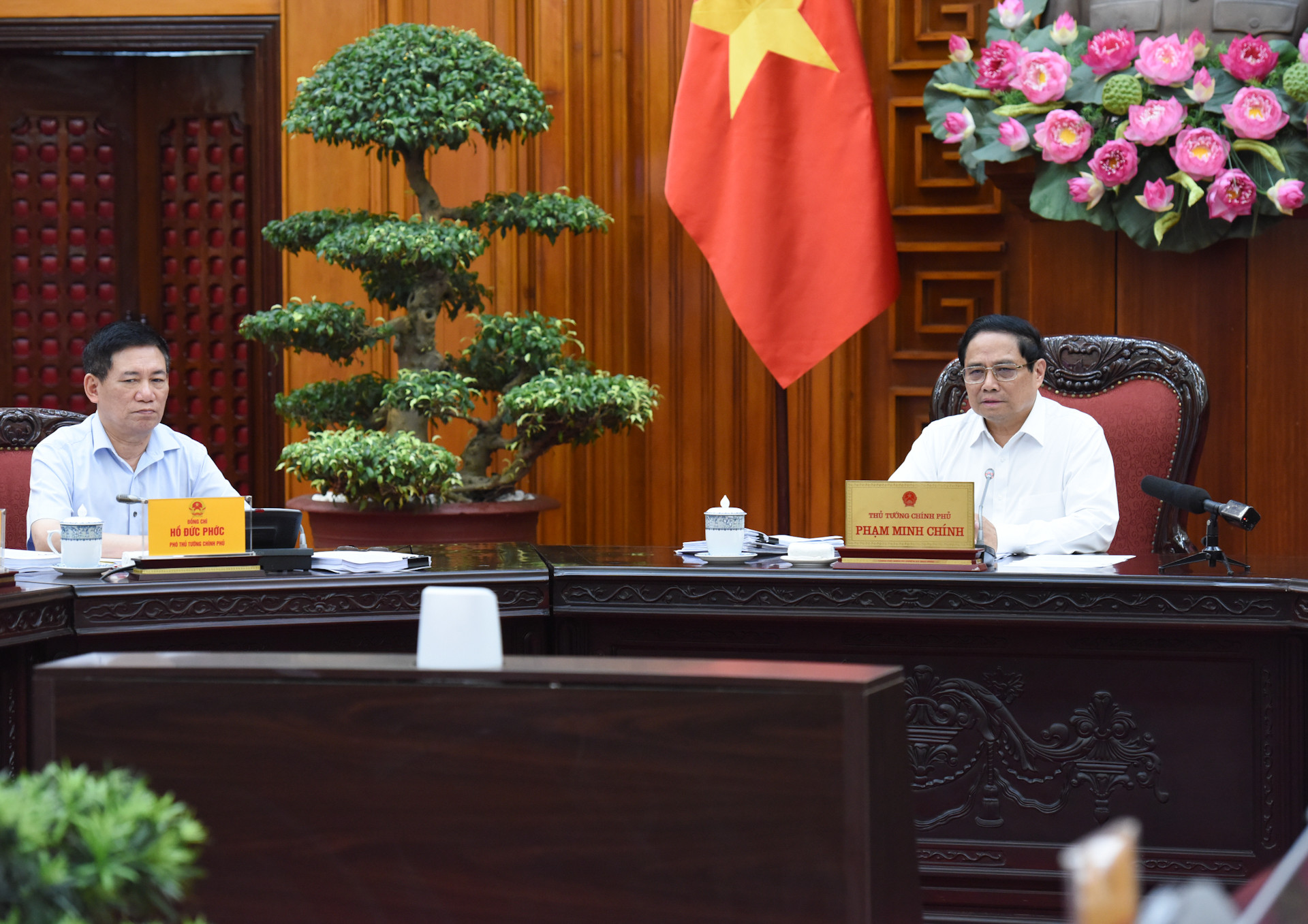 Thủ tướng Phạm Minh Chính chủ trì họp Thường trực Chính phủ để thảo luận về một số luật trình Quốc hội.