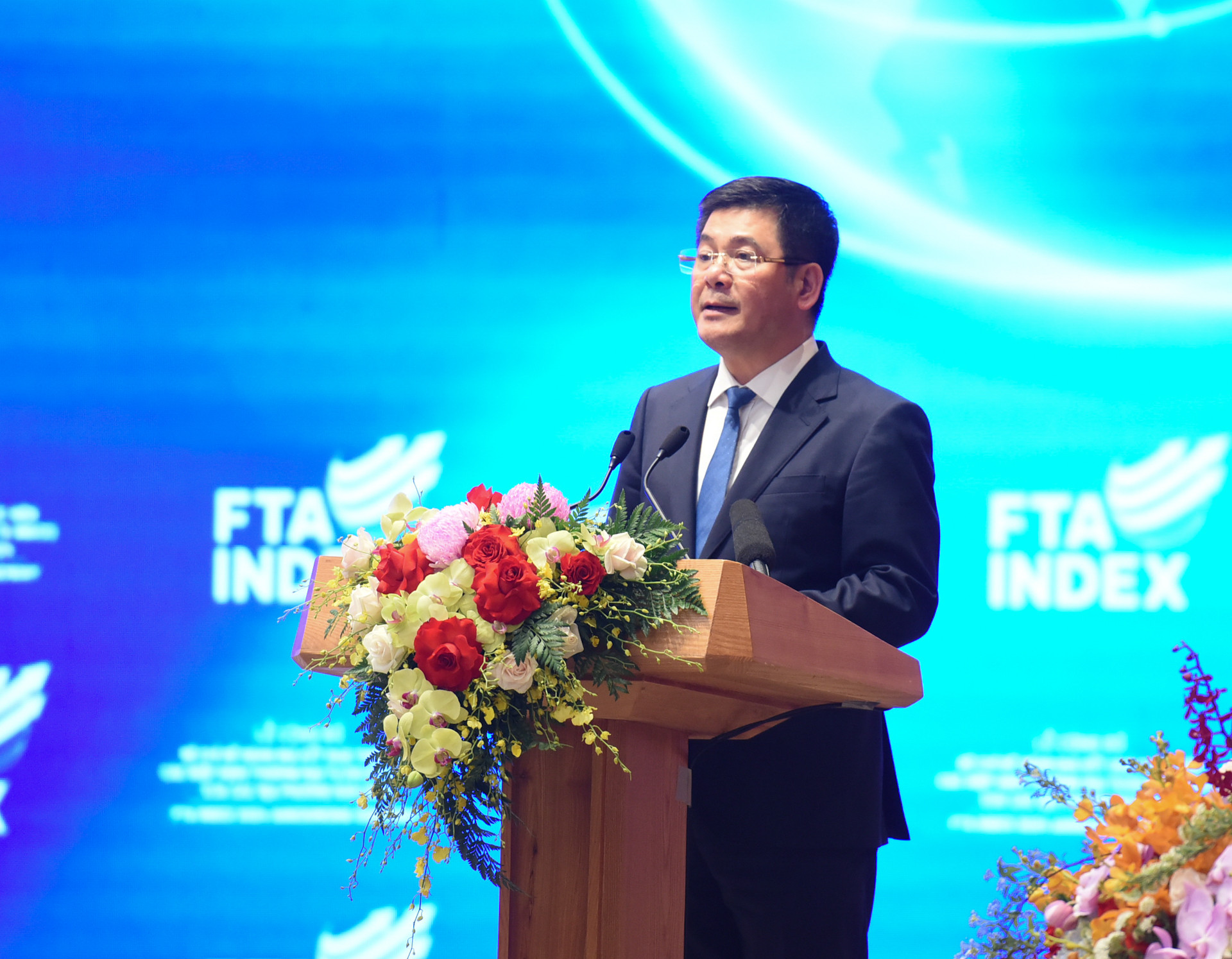 Bộ trưởng Công thương Nguyễn Hồng Diên phát biểu.