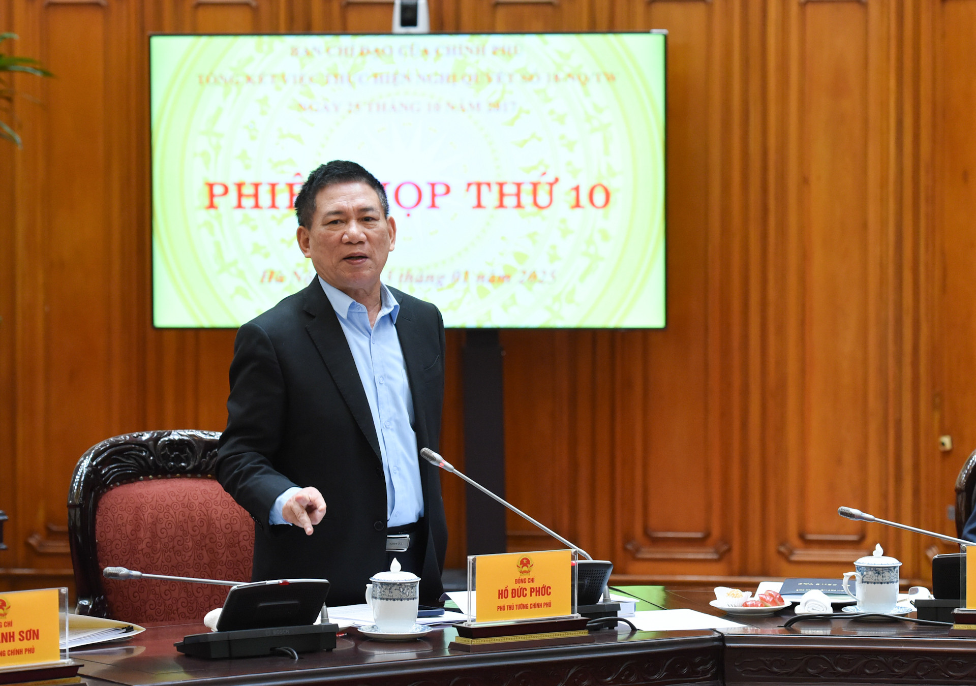 Phó Thủ tướng Hồ Đức Phớc phát biểu.