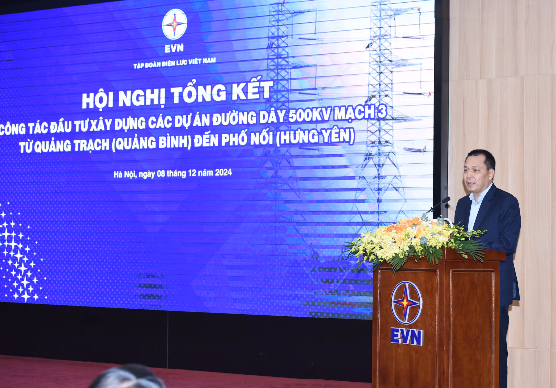 Chủ tịch HĐTV EVN Đặng Hoàng An phát biểu tại Hội nghị.