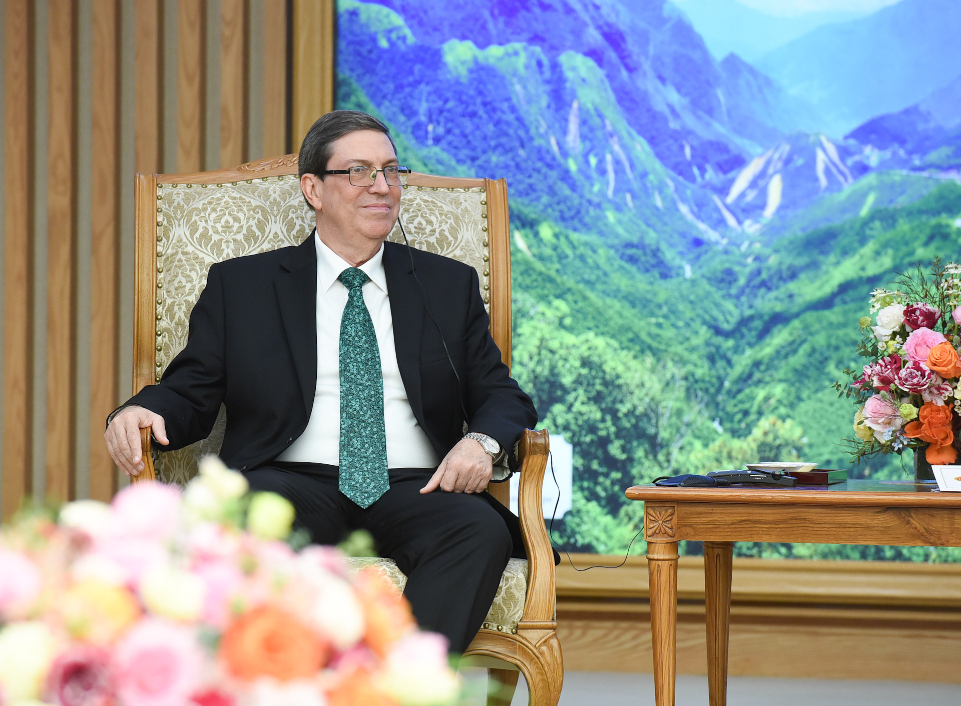 Bộ trưởng Ngoại giao Cuba Bruno Rodríguez Parrilla phát biểu tại buổi tiếp.