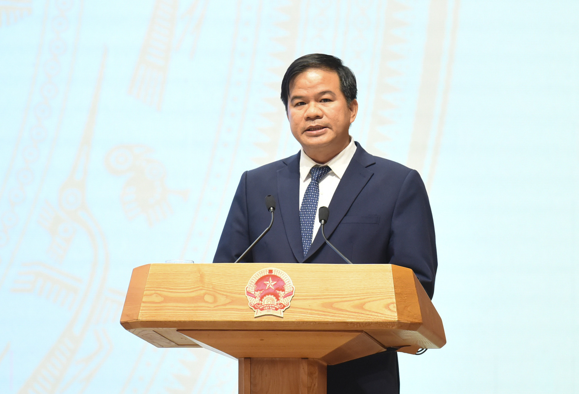 Giám đốc Bệnh viện Bạch Mai Đào Xuân Cơ phát biểu. Giám đốc Bệnh viện Bạch Mai Đào Xuân Cơ phát biểu.