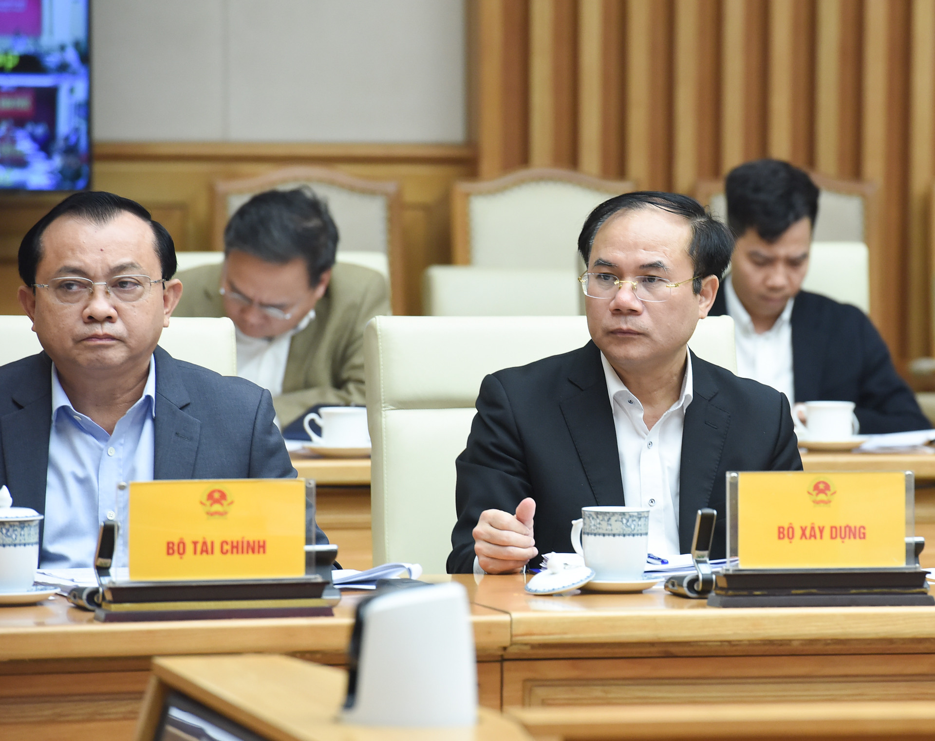 Thứ trưởng Bộ Xây dựng Nguyễn Văn Sinh phát biểu.