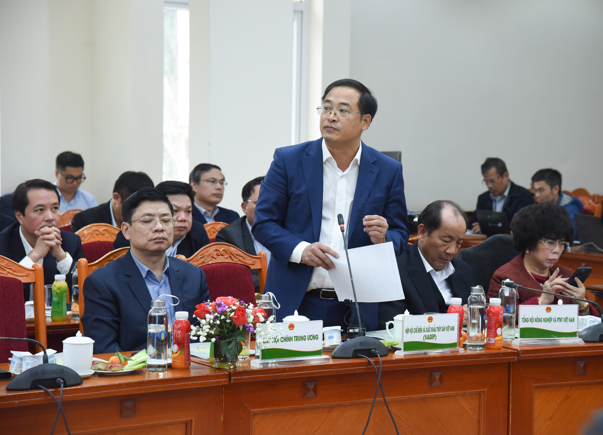 Đại diện lãnh đạo Hiệp hội Chế biến và xuất khẩu thủy sản Việt Nam phát biểu.