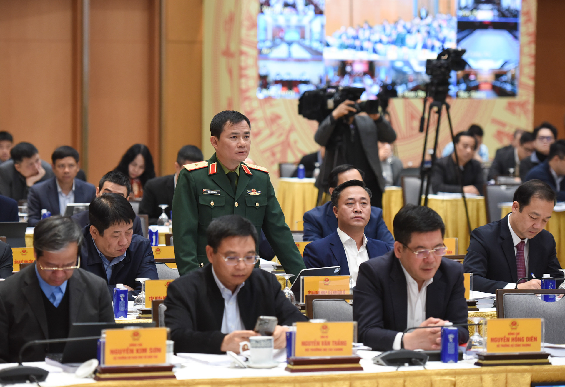 Chủ tịch kiêm Tổng giám đốc Viettel Tào Đức Thắng phát biểu. Chủ tịch kiêm Tổng giám đốc Viettel Tào Đức Thắng phát biểu.