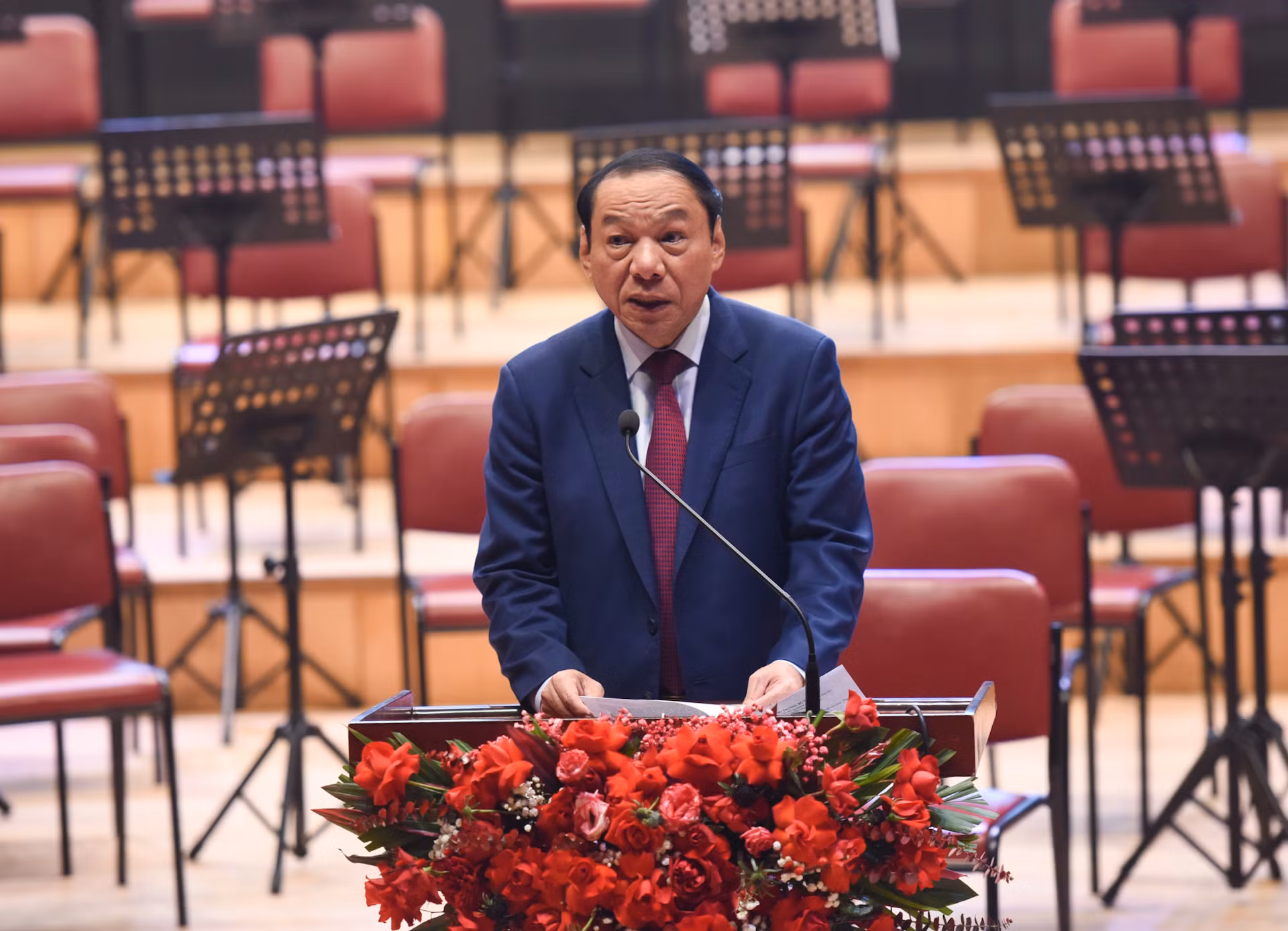 Bộ trưởng Văn hóa, Thể thao và Du lịch Nguyễn Văn Hùng phát biểu.