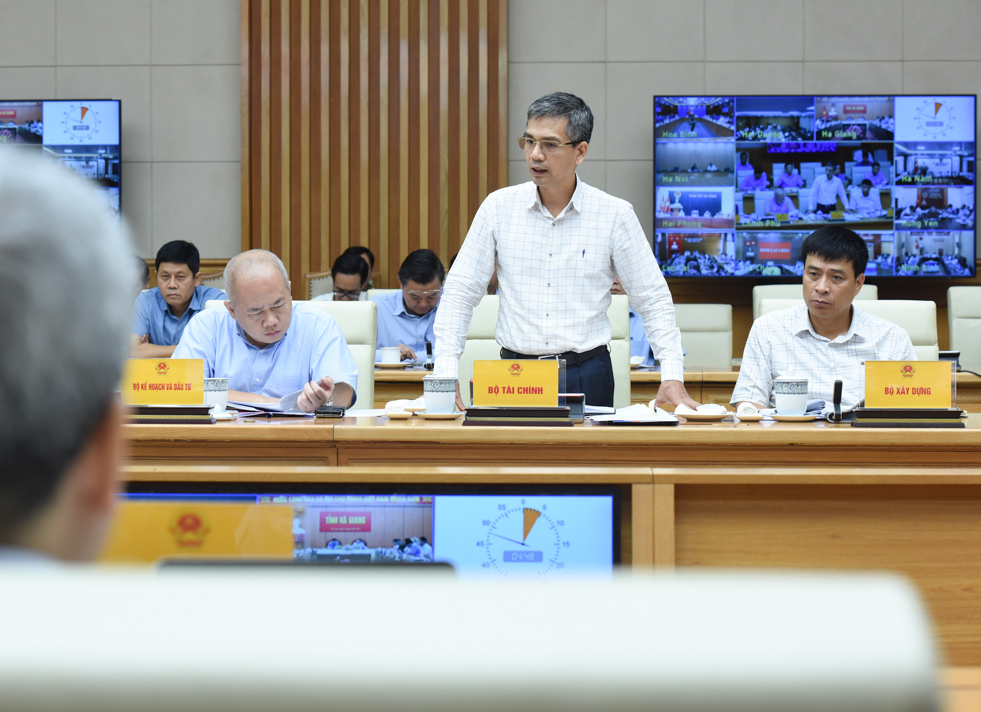 Thứ trưởng Bộ Tài chính Võ Thành Hưng đã gửi văn bản tới 26 địa phương để đề nghị các cơ quan thuế địa phương tuyên truyền, phổ biến, hướng dẫn các doanh nghiệp và người dân về chính sách miễn, giảm, gia hạn thuế.