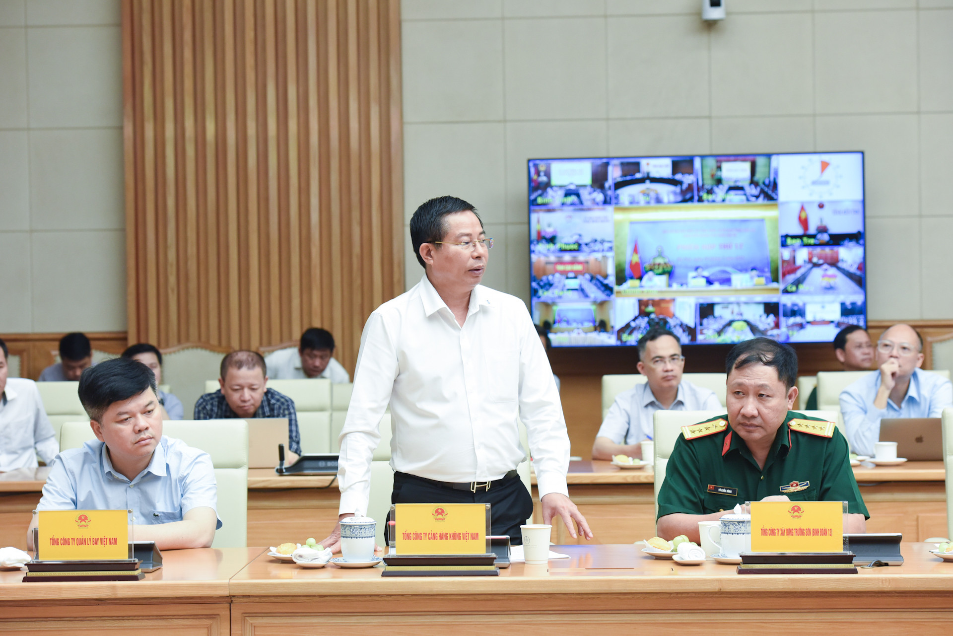 Phó Tổng Giám đốc Cảng Hàng không Việt Nam Trần Anh Vũ phát biểu. Phó Tổng Giám đốc Cảng Hàng không Việt Nam Trần Anh Vũ phát biểu.