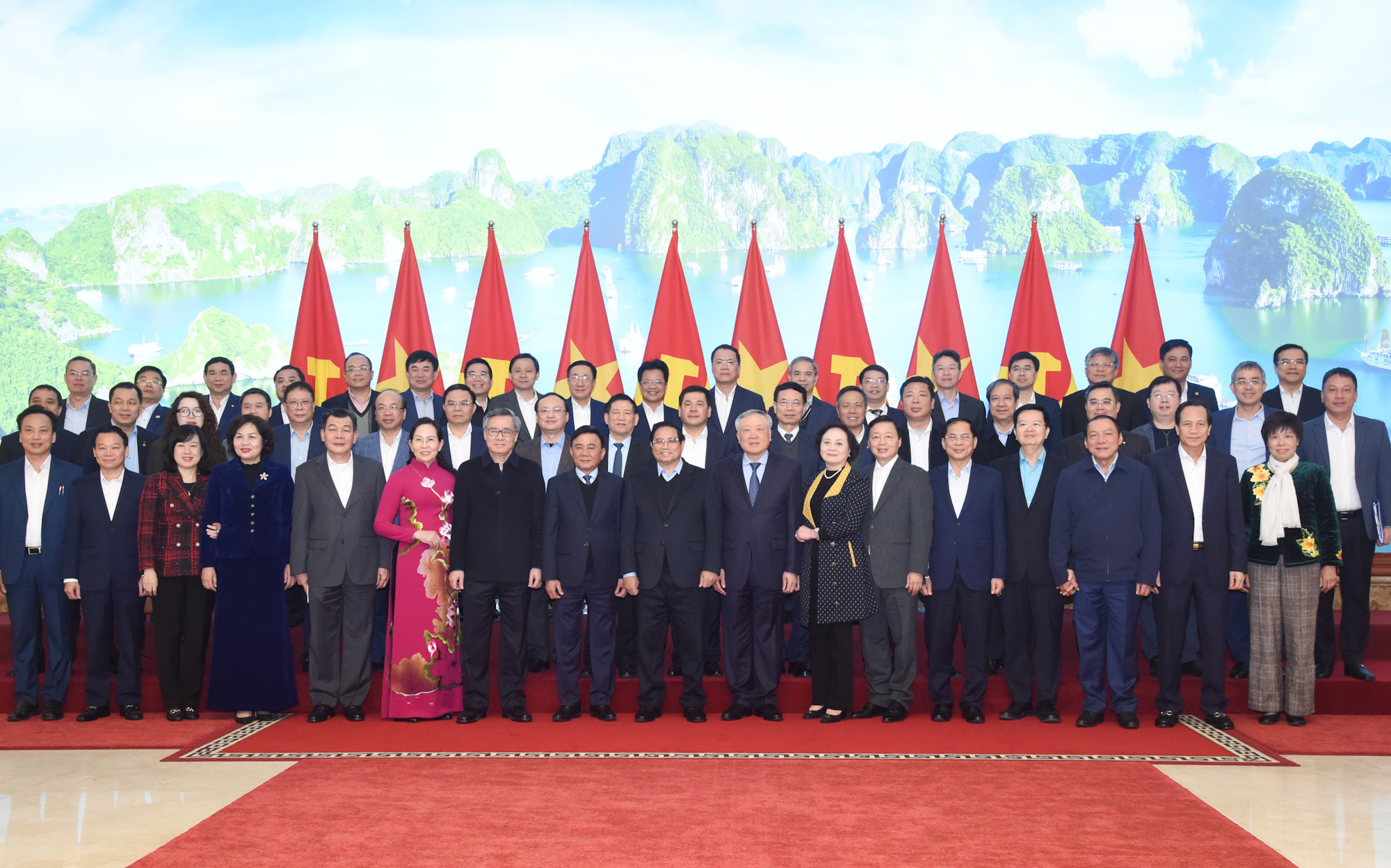 Thủ tướng Phạm Minh Chính và các đại biểu tham dự Hội nghị lần thứ nhất Ban Chấp hành Đảng bộ Chính phủ nhiệm kỳ 2020-2025.