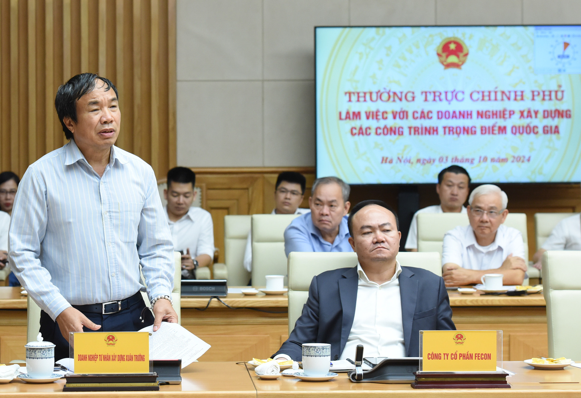 Đại diện lãnh đạo doanh nghiệp tư nhân Xuân Trường phát biểu. Đại diện lãnh đạo doanh nghiệp tư nhân Xuân Trường phát biểu.