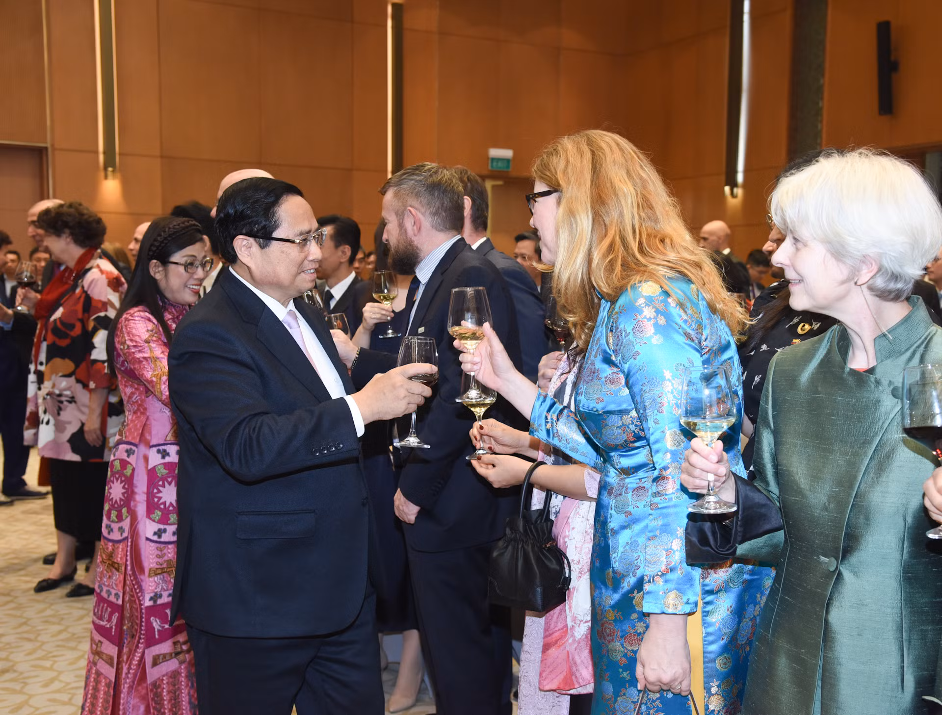 Thủ tướng Phạm Minh Chính và Phu nhân chủ trì tiệc chiêu đãi Đoàn Ngoại giao nhân dịp năm mới.