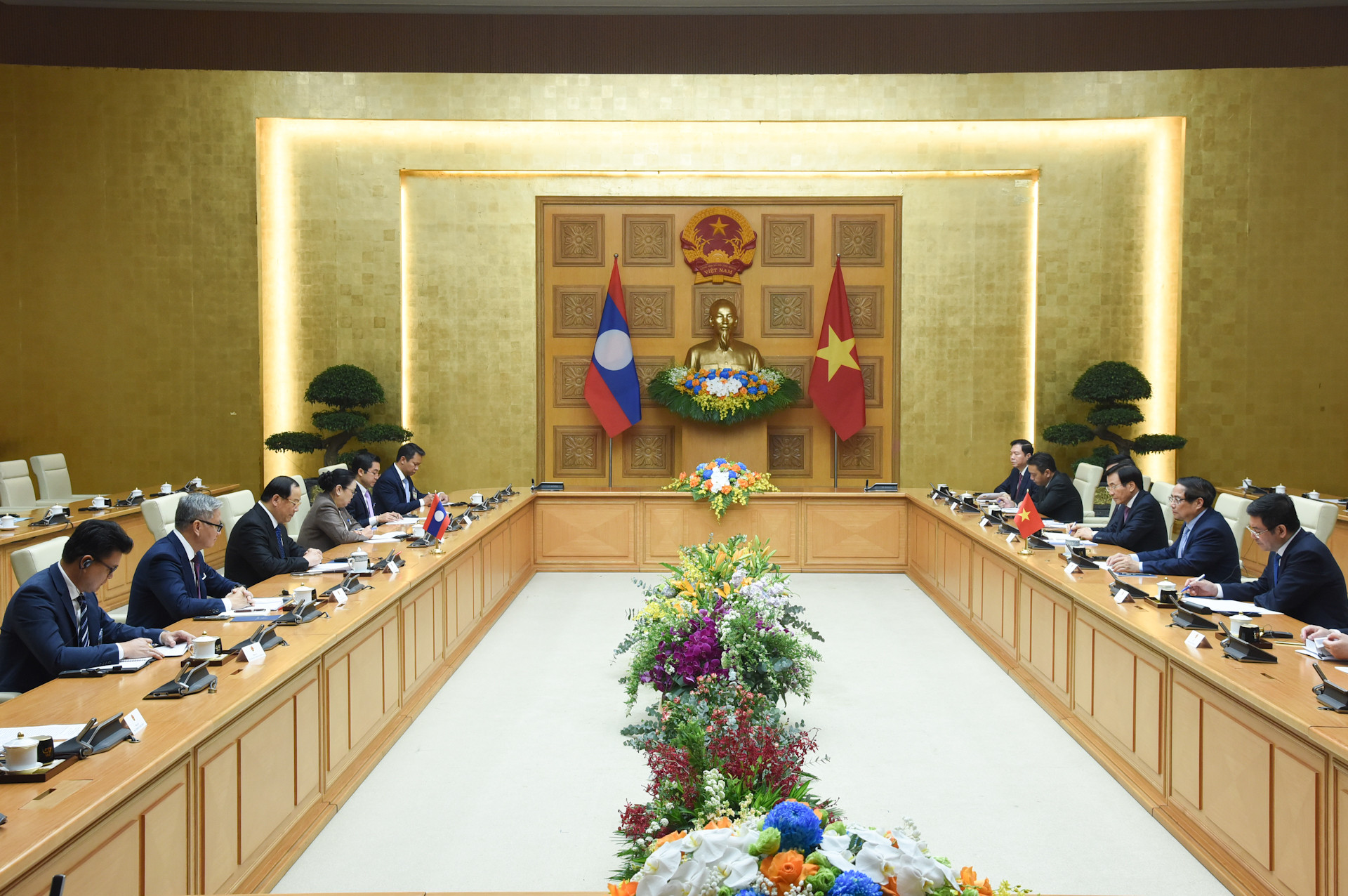 Quang cảnh hội đàm.