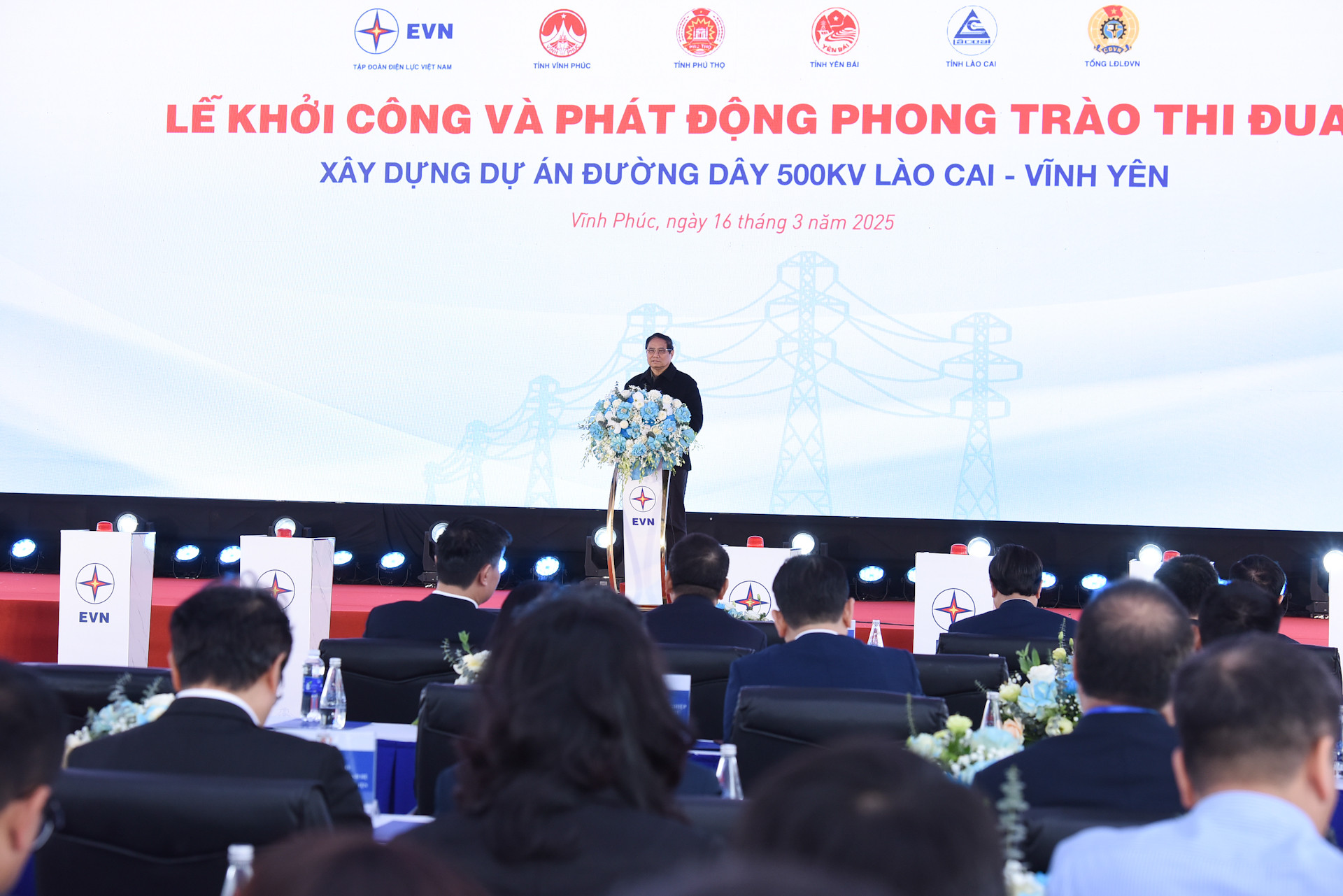 Quang cảnh buổi lễ. Quang cảnh buổi lễ.