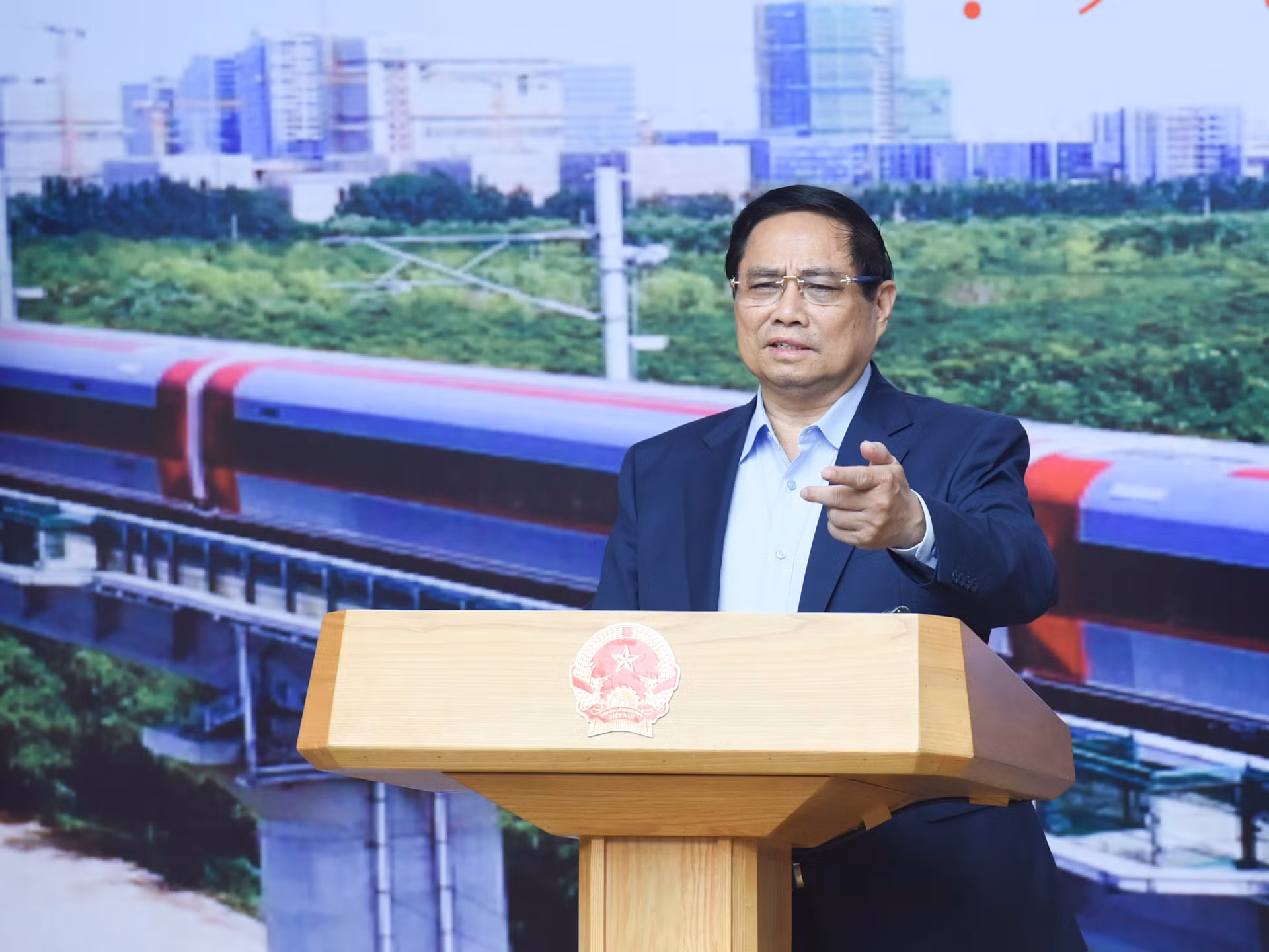 Thủ tướng Phạm Minh Chính phát biểu chỉ đạo tại phiên họp.