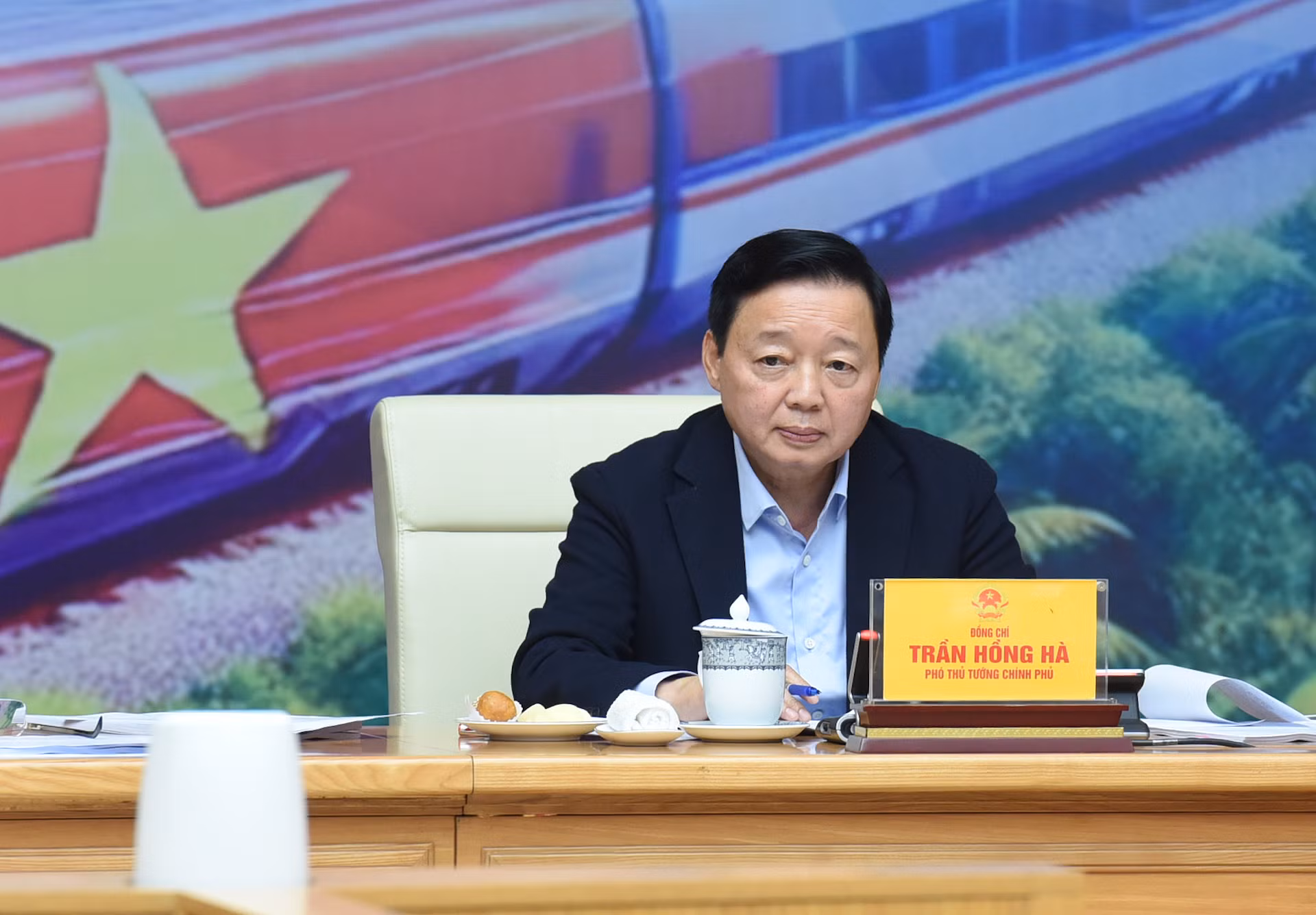 Phó Thủ tướng Trần Hồng Hà phát biểu.