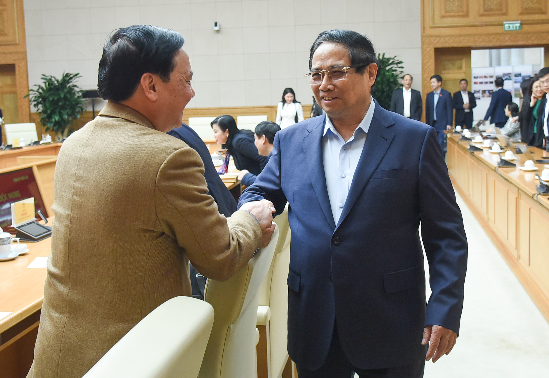 Bí thư Đảng ủy Chính phủ, Thủ tướng Phạm Minh Chính với các đại biểu tham dự hội nghị. Bí thư Đảng ủy Chính phủ, Thủ tướng Phạm Minh Chính với các đại biểu tham dự hội nghị.