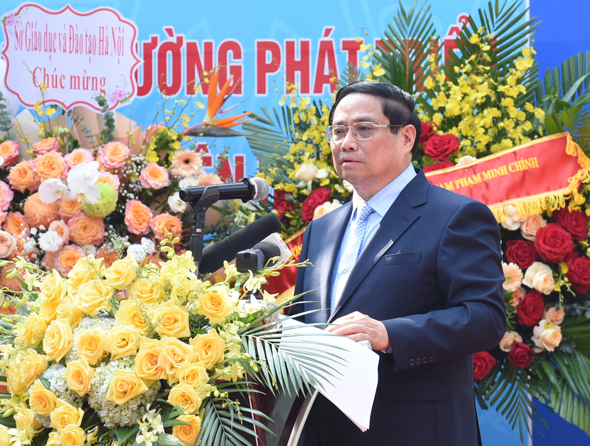 Thủ tướng Phạm Minh Chính phát biểu ý kiến tại Lễ khai giảng năm học mới 2024-2025 của Trường Phổ thông cơ sở Nguyễn Đình Chiểu.