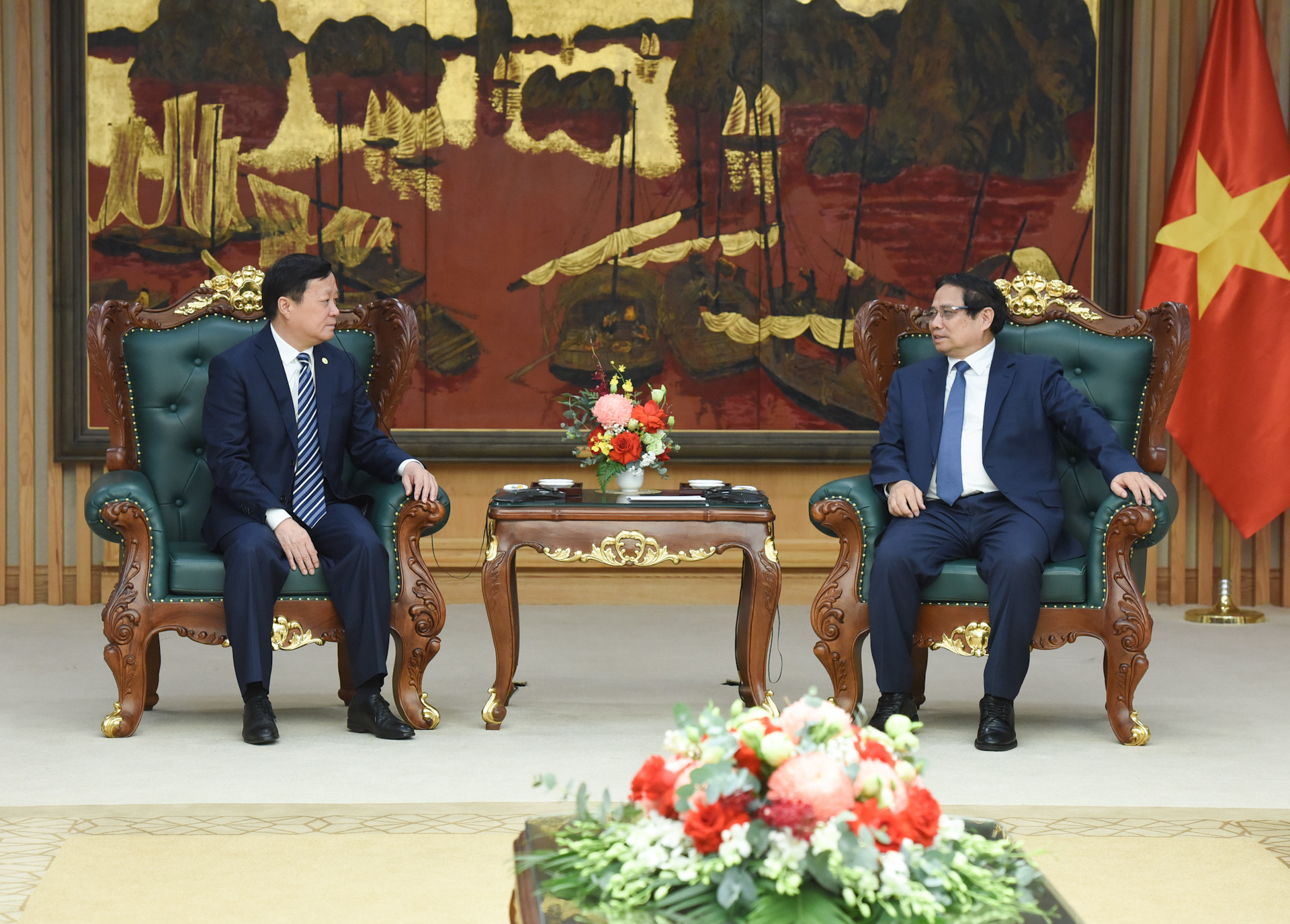 Thủ tướng Phạm Minh Chính tiếp ông Hạ Đông Phong, Chủ tịch Tập đoàn Máy bay thương mại Trung Quốc (COMAC).