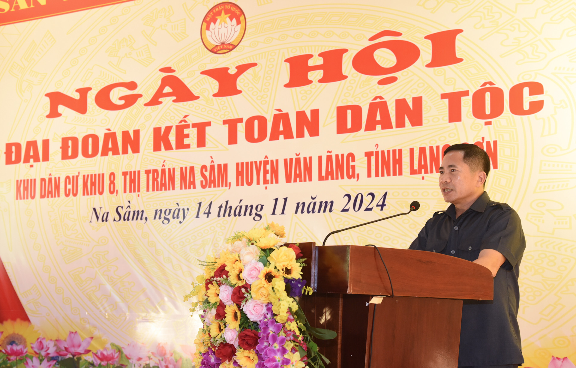 Lãnh đạo huyện Văn Lãng ( Lạng Sơn) phát biểu.