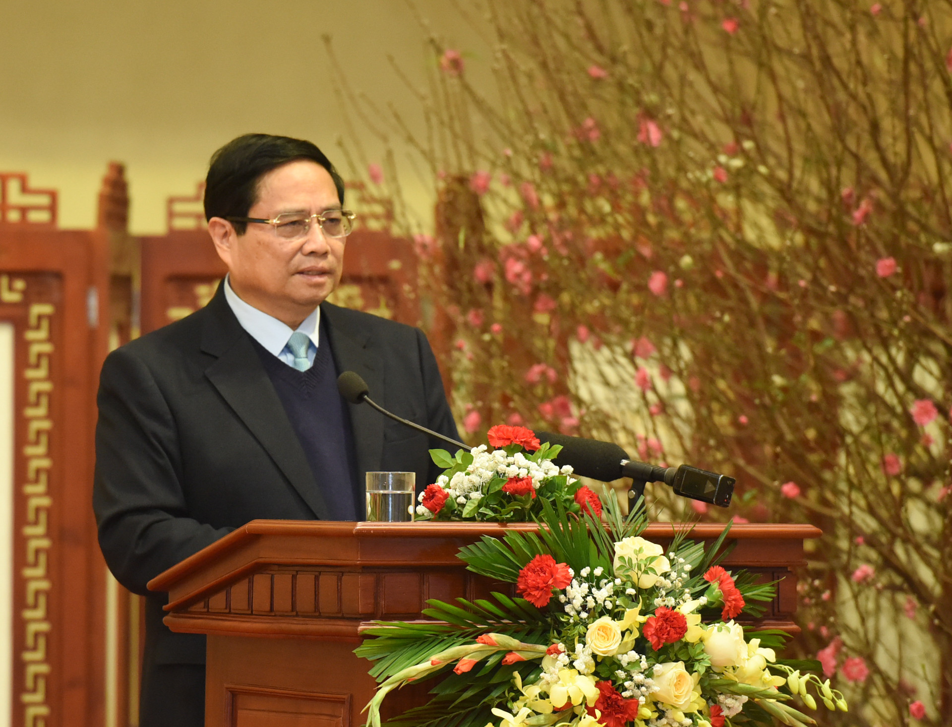 Thủ tướng Phạm Minh Chính chúc mừng năm mới Ất Tỵ ngành ngân hàng. Thủ tướng Phạm Minh Chính chúc mừng năm mới Ất Tỵ ngành ngân hàng.