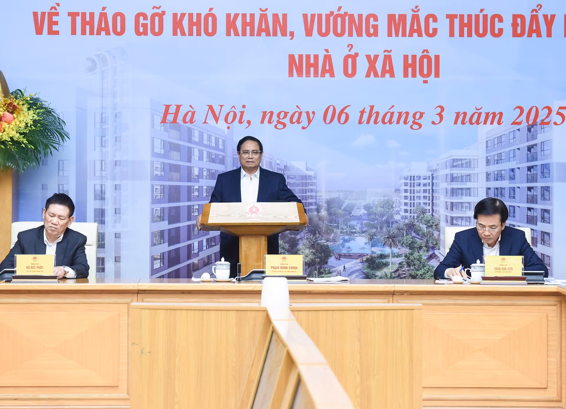 Thủ tướng Phạm Minh Chính chủ trì Hội nghị thúc đẩy phát triển nhà ở xã hội. 
