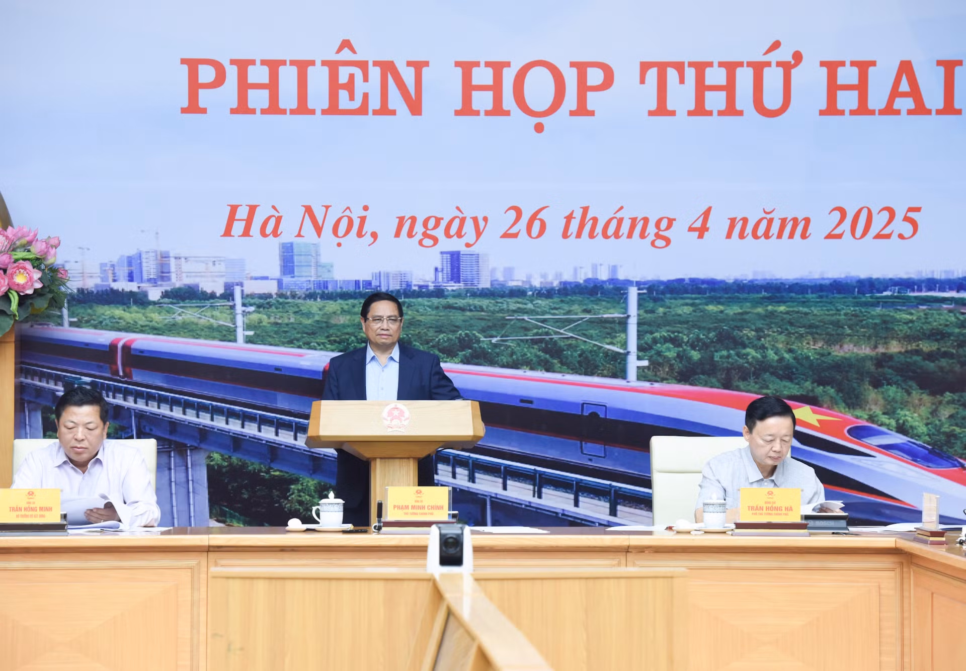 Thủ tướng Phạm Minh Chính chủ trì phiên họp thứ hai của Ban Chỉ đạo các công trình trọng điểm, dự án đường sắt.