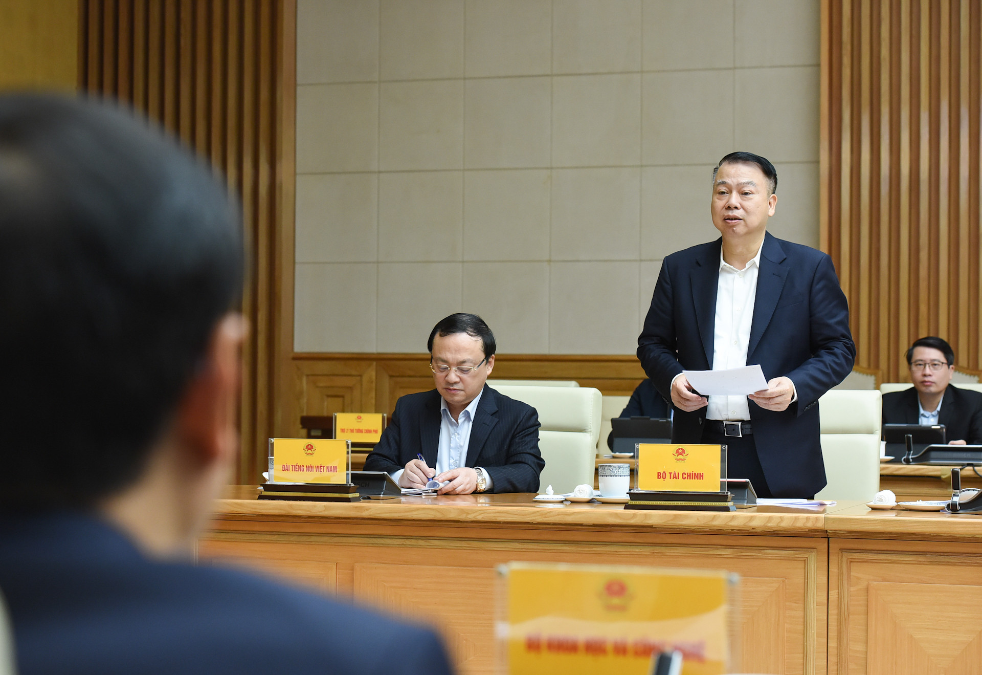 Thứ trưởng Tài chính Nguyễn Đức Chi phát biểu. Thứ trưởng Tài chính Nguyễn Đức Chi phát biểu.