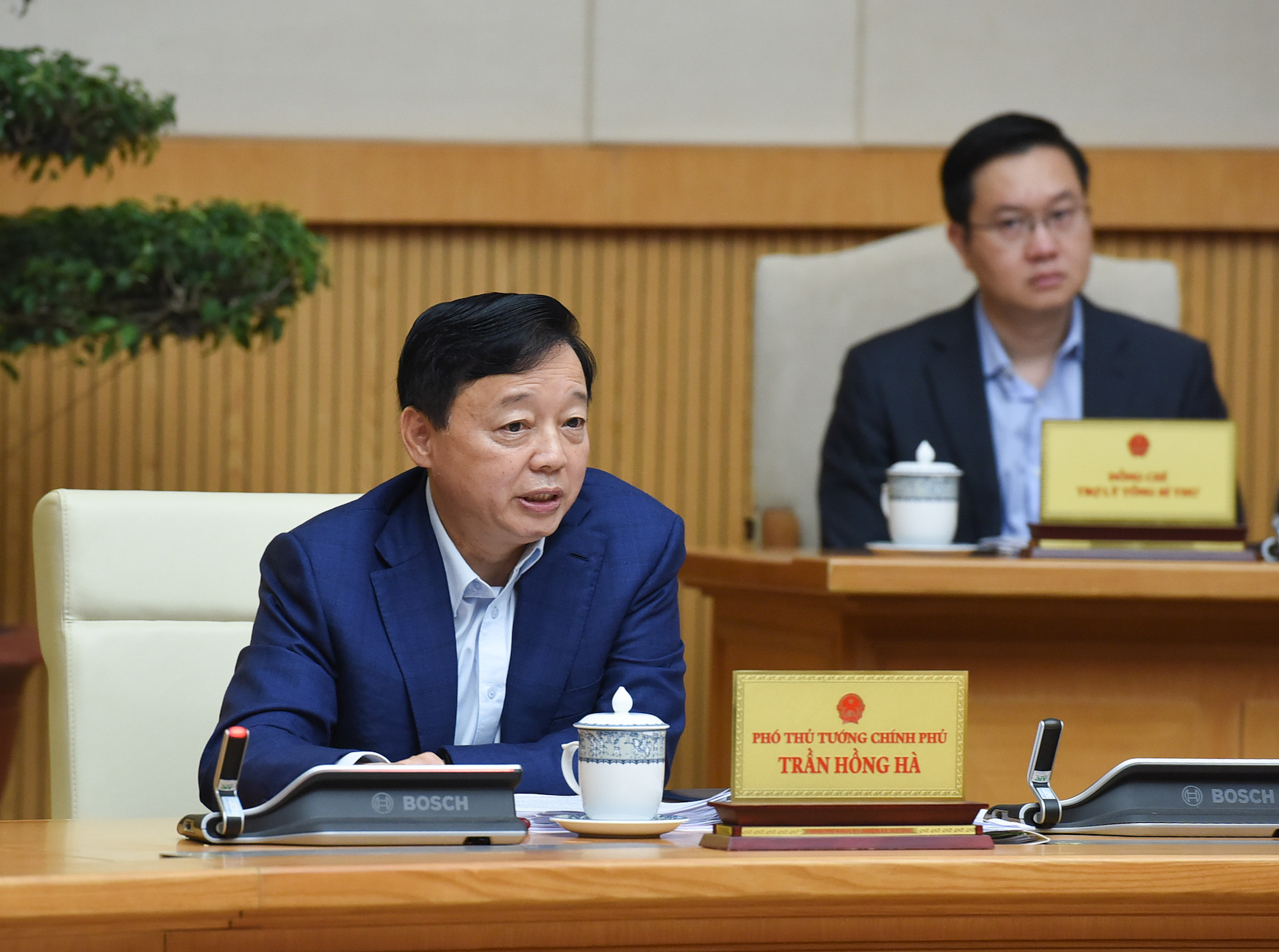 Phó Thủ tướng Trần Hồng Hà phát biểu. Phó Thủ tướng Trần Hồng Hà phát biểu.