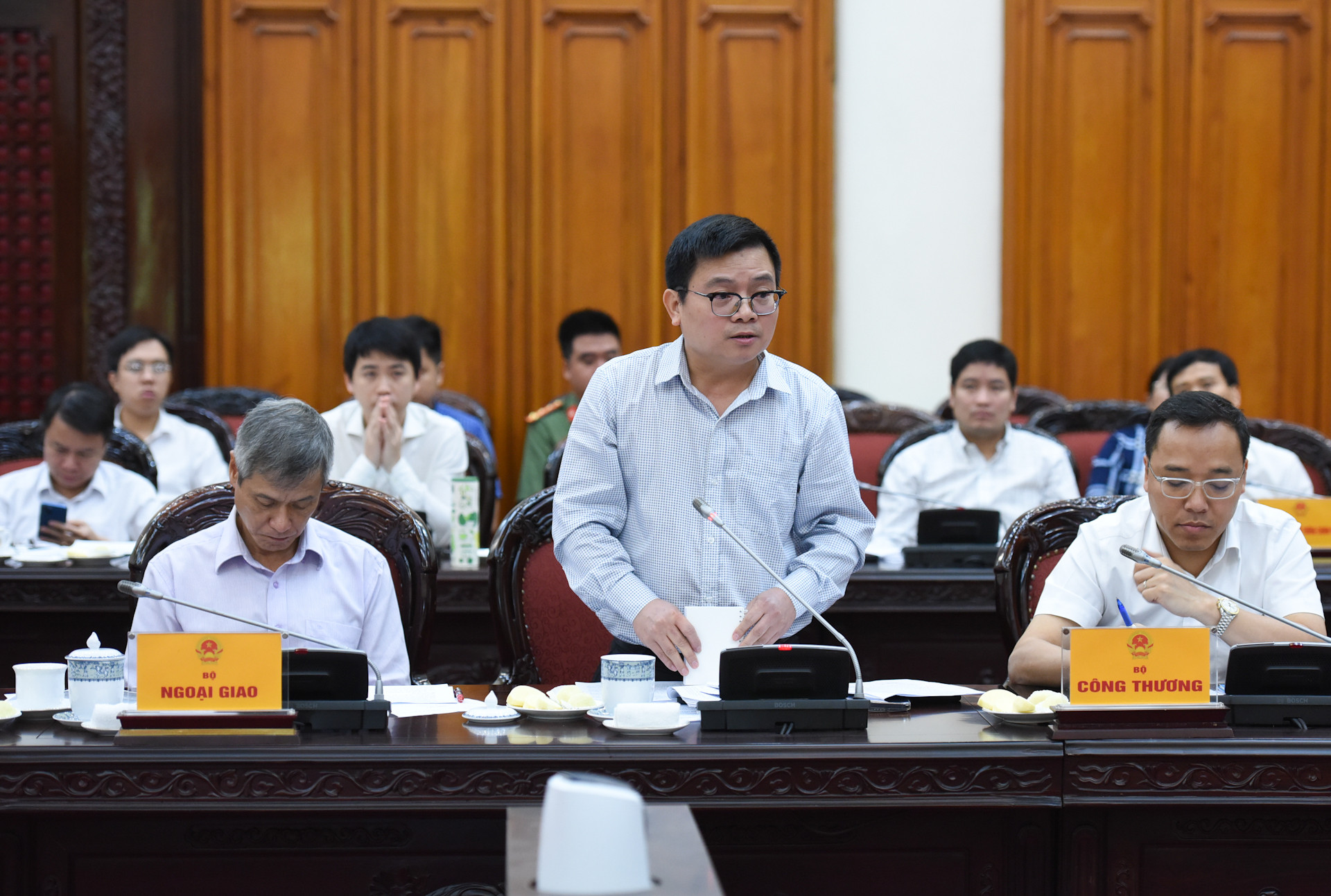 Đại diện lãnh đạo Bộ Công thương phát biểu. Đại diện lãnh đạo Bộ Công thương phát biểu.