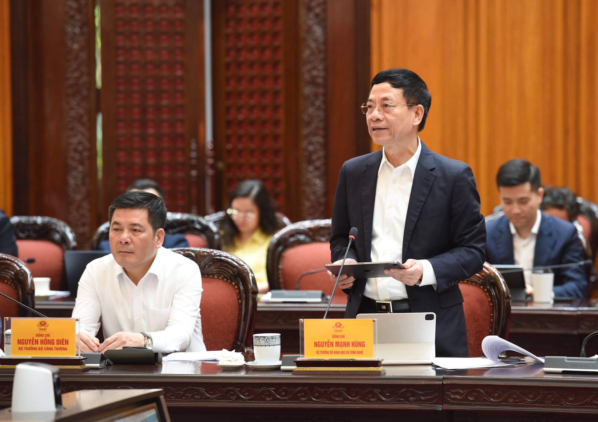 Bộ trưởng Khoa học và Công nghệ Nguyễn Mạnh Hùng phát biểu.