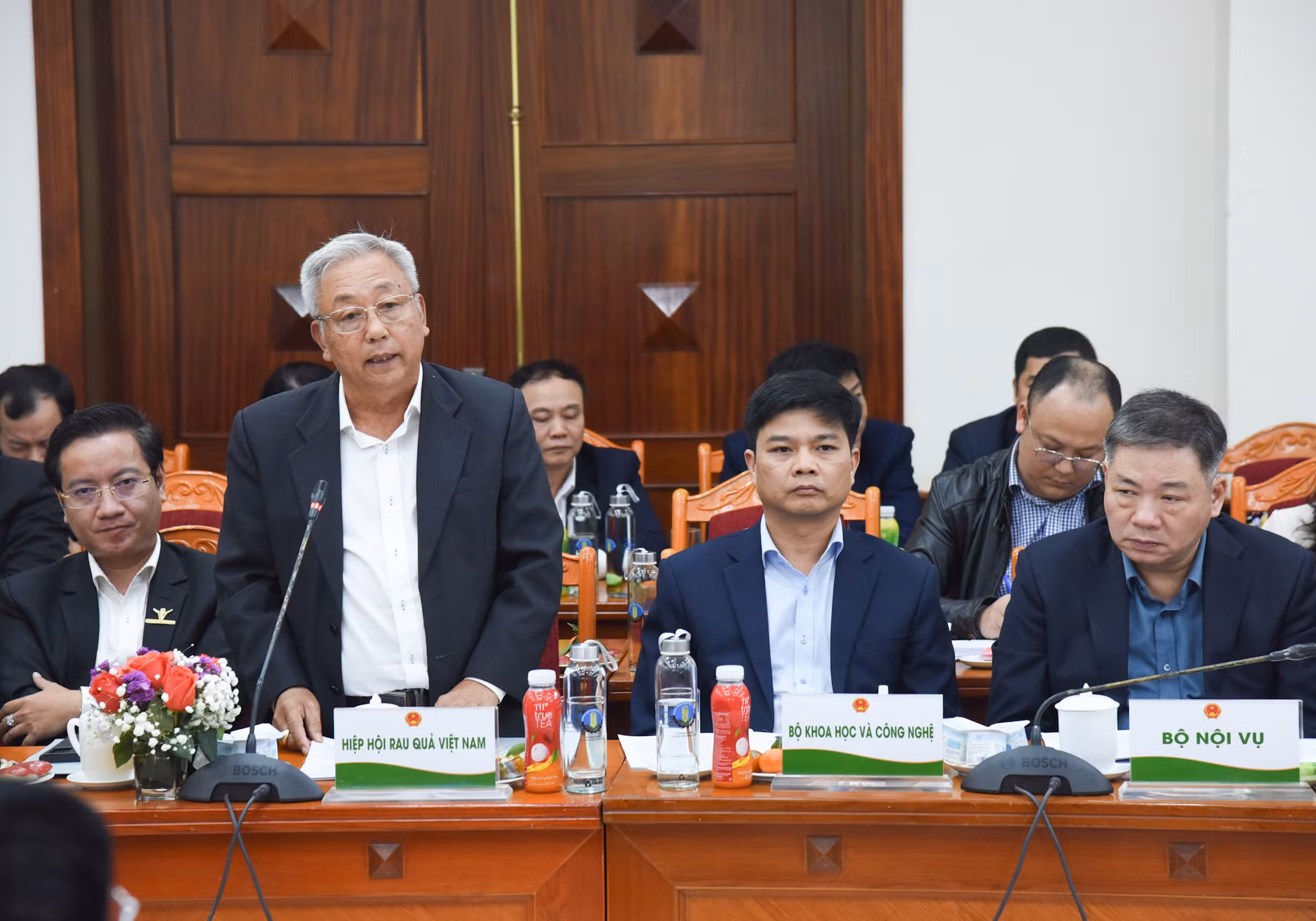 Đại diện lãnh đạo Hiệp hội Rau quả Việt Nam phát biểu. Đại diện lãnh đạo Hiệp hội Rau quả Việt Nam phát biểu.