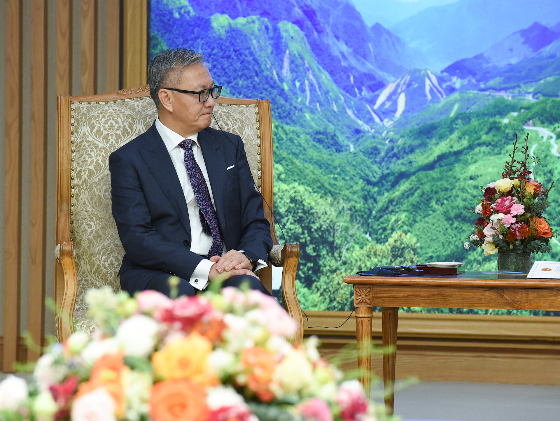 Bộ trưởng Ngoại giao Lào Thongsavanh Phomvihane phát biểu tại buổi tiếp. Bộ trưởng Ngoại giao Lào Thongsavanh Phomvihane phát biểu tại buổi tiếp.