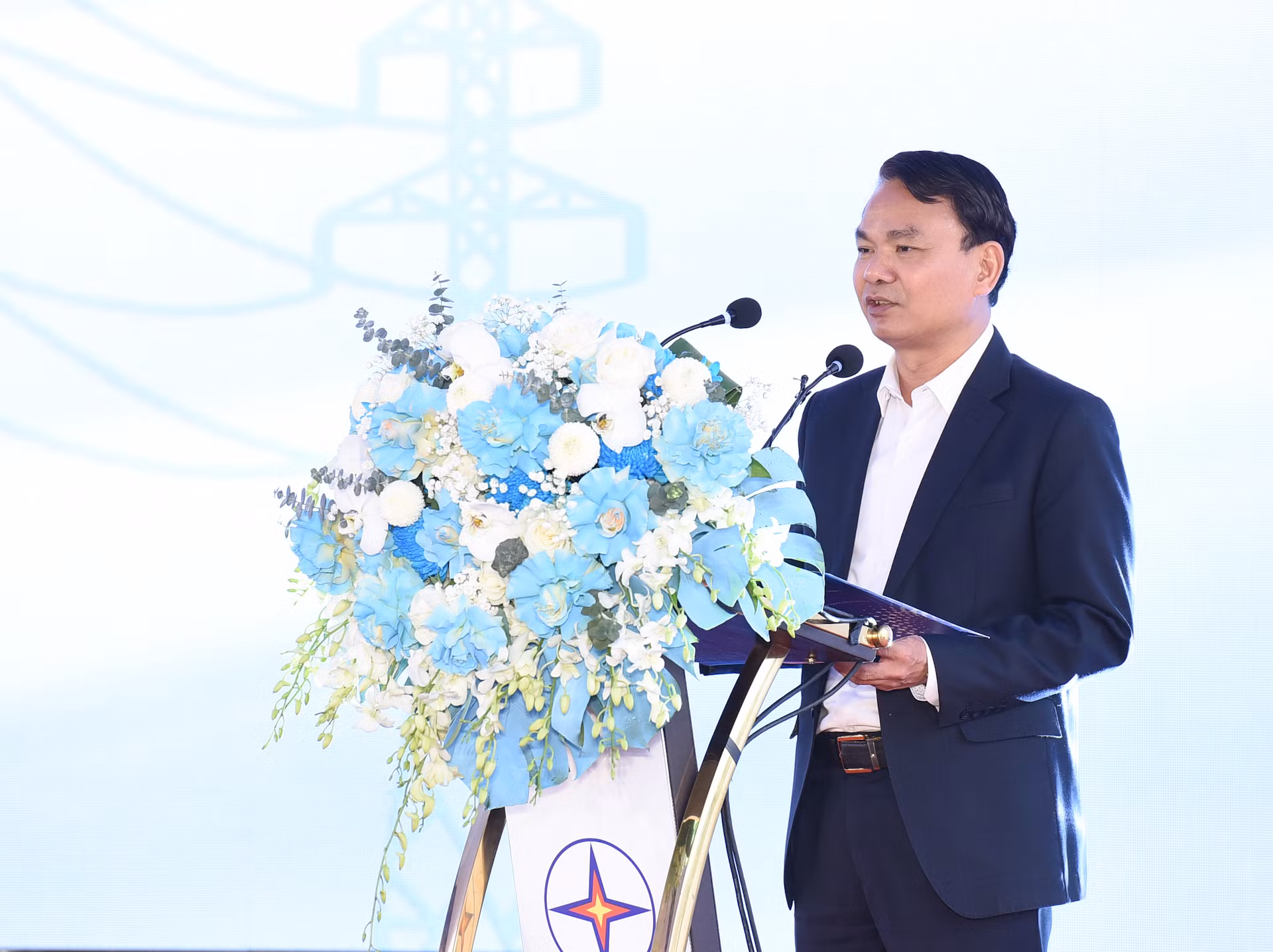 Bí thư Tỉnh ủy Vĩnh Phúc Đặng Xuân Phong phát biểu ý kiến tại buổi lễ.