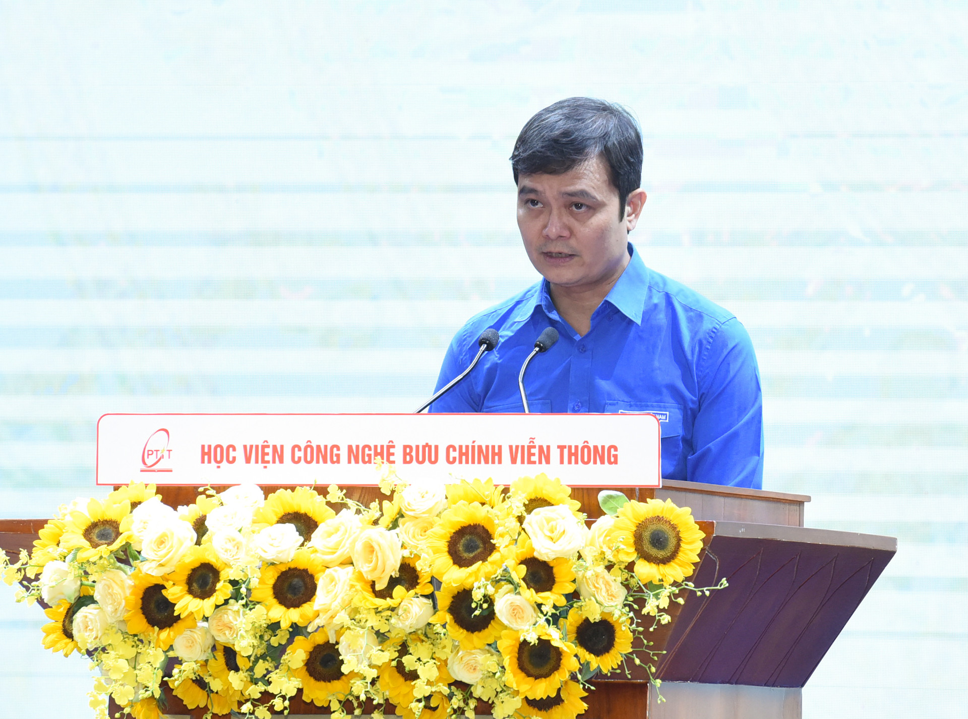 Bí thư thứ nhất Trung ương Đoàn Bùi Quang Huy phát biểu.