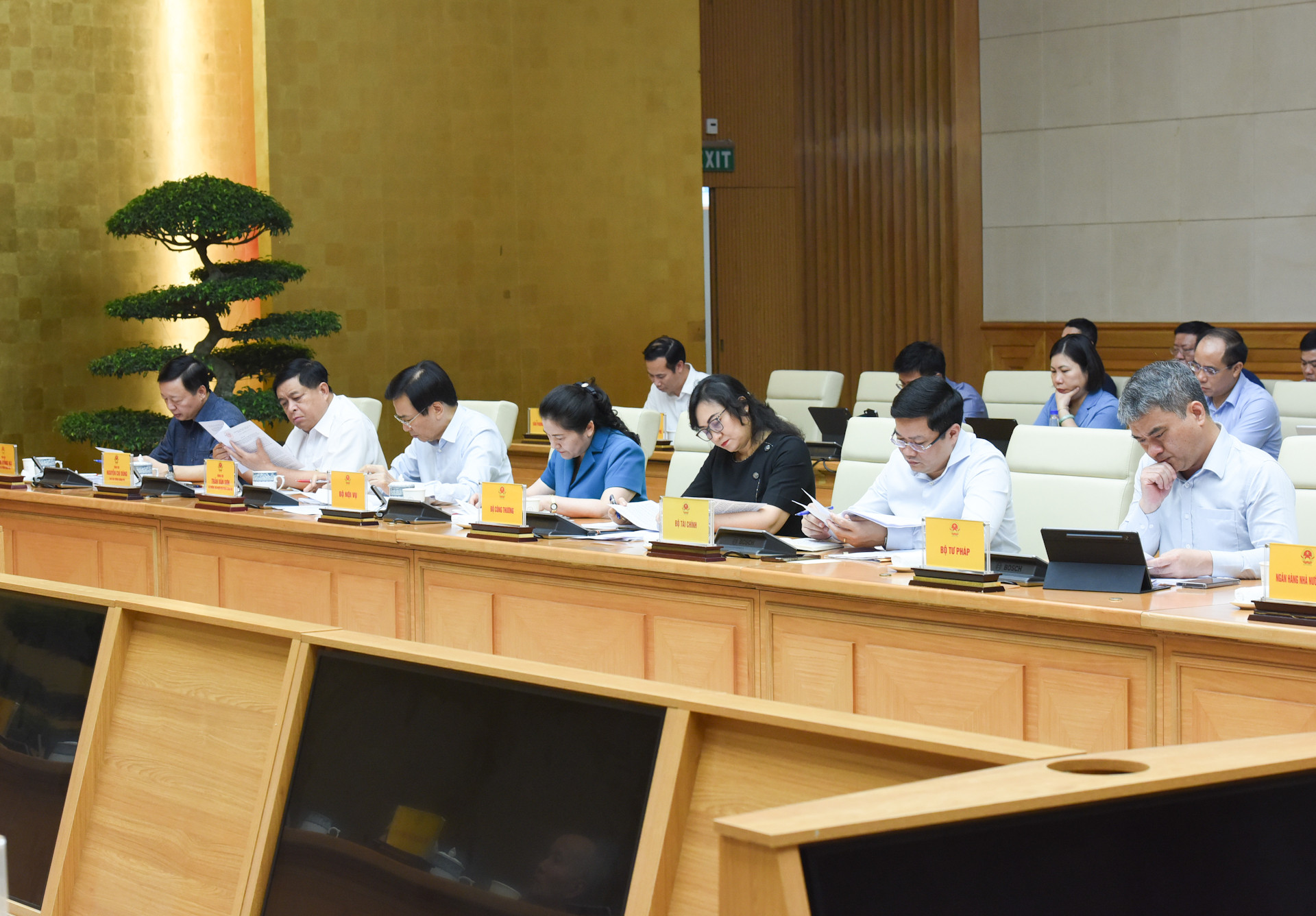 Các đại biểu tham dự cuộc họp về phát triển kinh tế tư nhân.