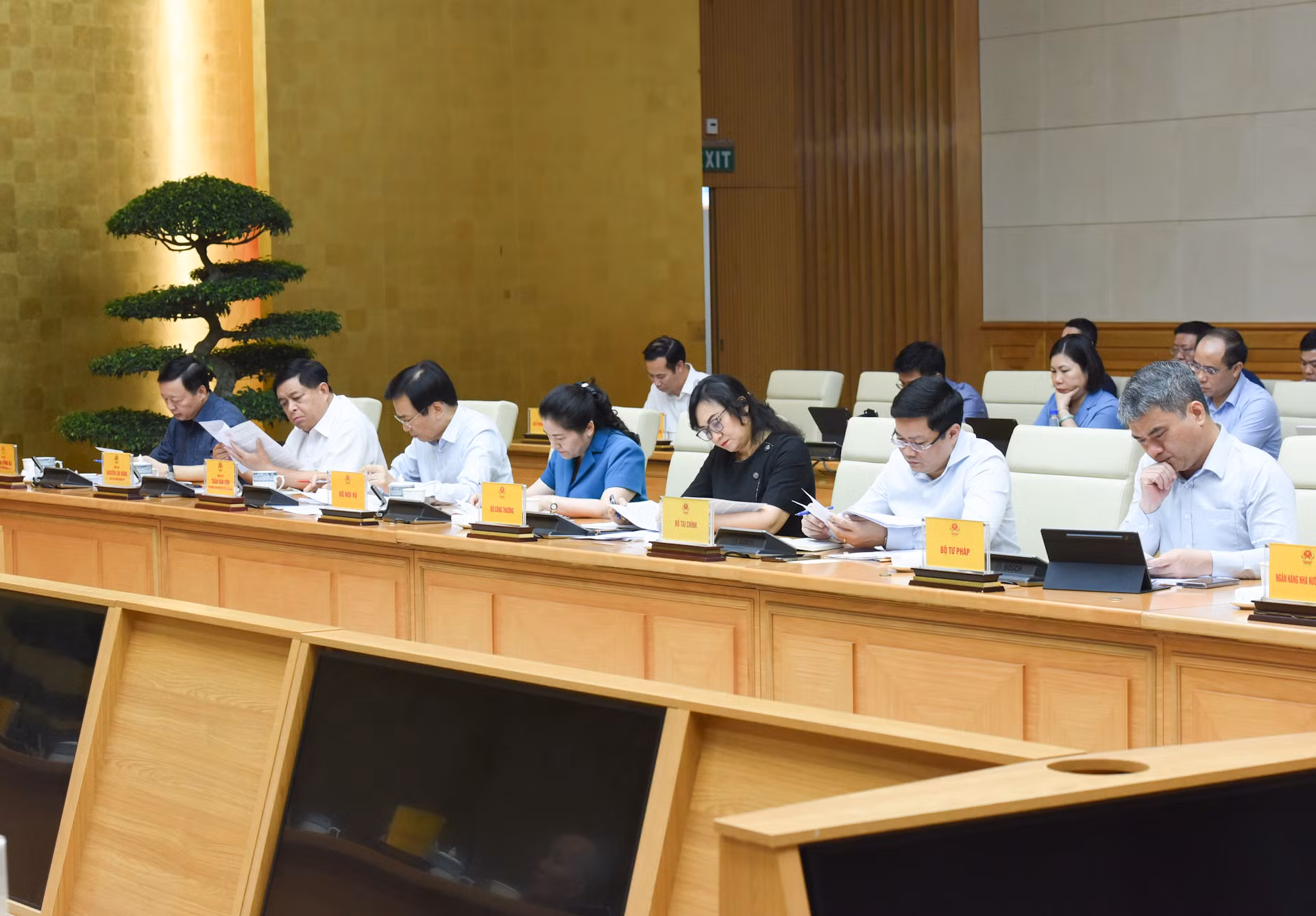 Các đại biểu tham dự cuộc họp về phát triển kinh tế tư nhân.