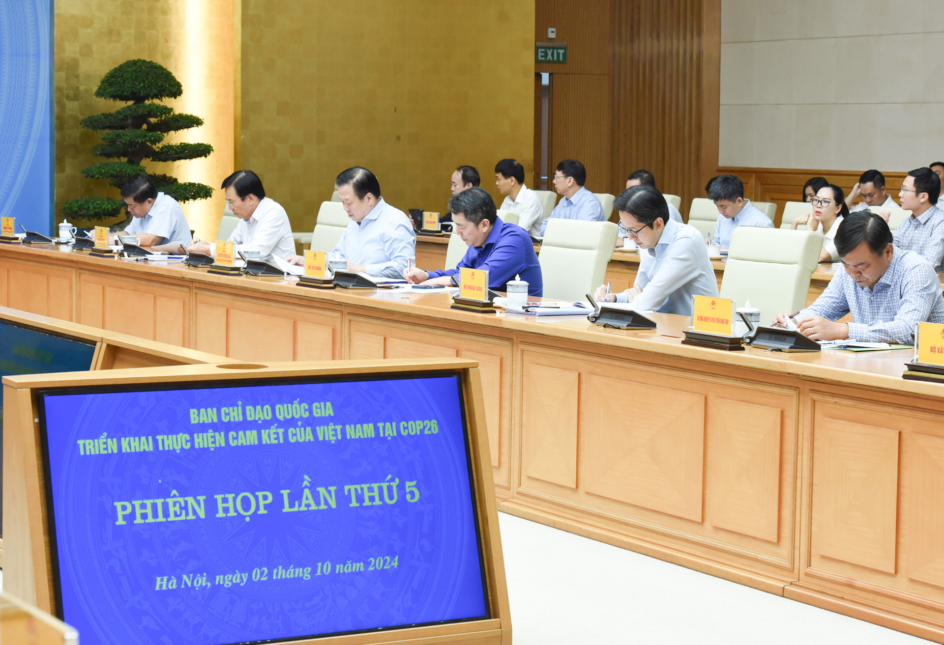 Các đại biểu tham dự Phiên họp.