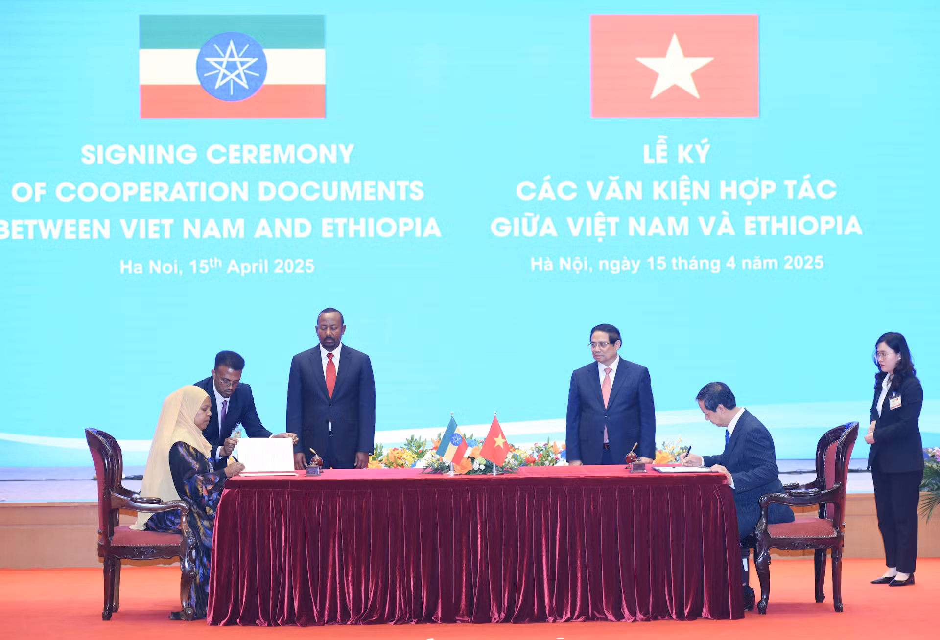 [Ảnh] Hai Thủ tướng chứng kiến Lễ ký kết trao văn kiện hợp tác giữa Việt Nam và Ethiopia ảnh 5