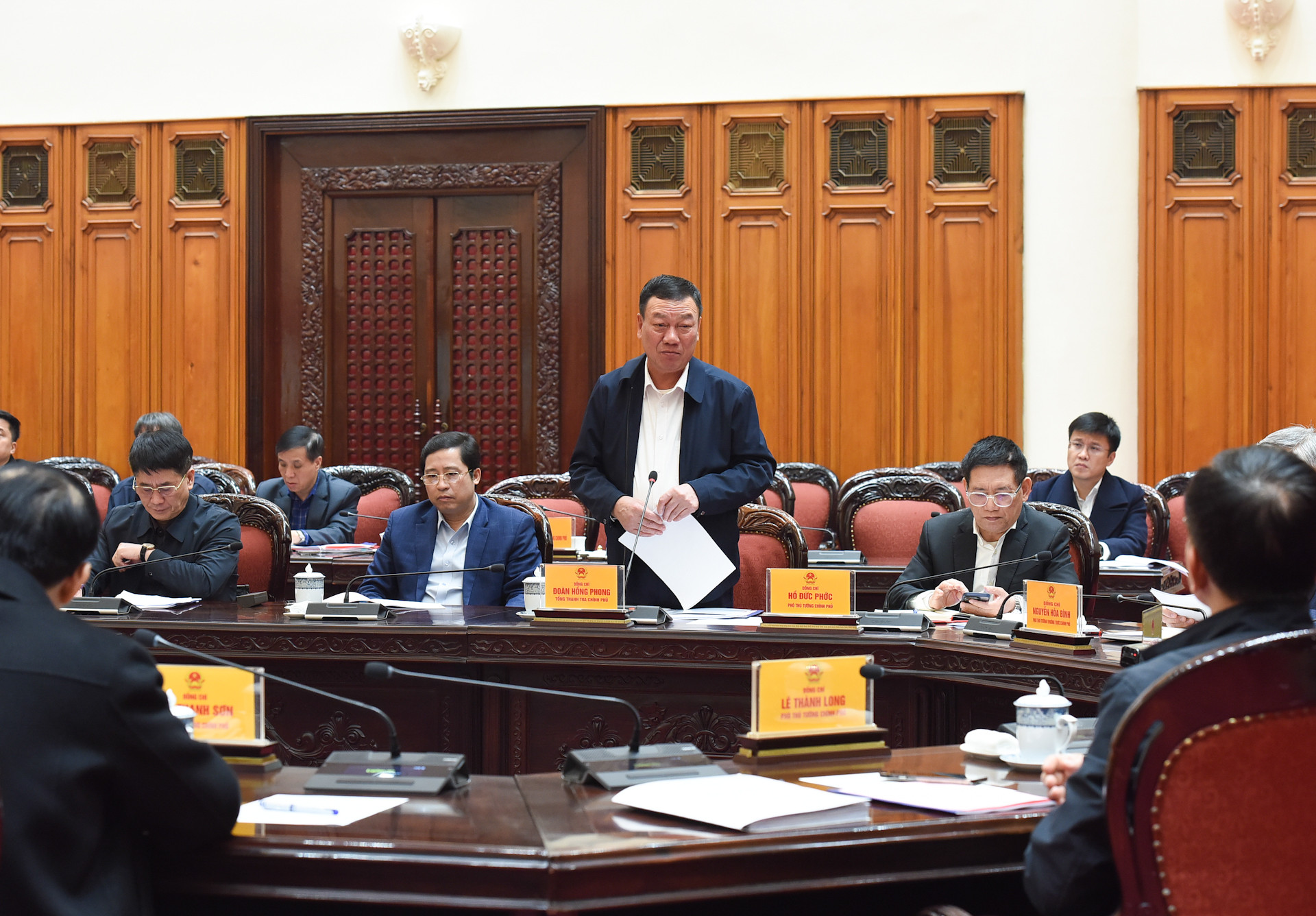 Tổng Thanh tra Chính phủ Đoàn Hồng Phong phát biểu tại phiên họp.