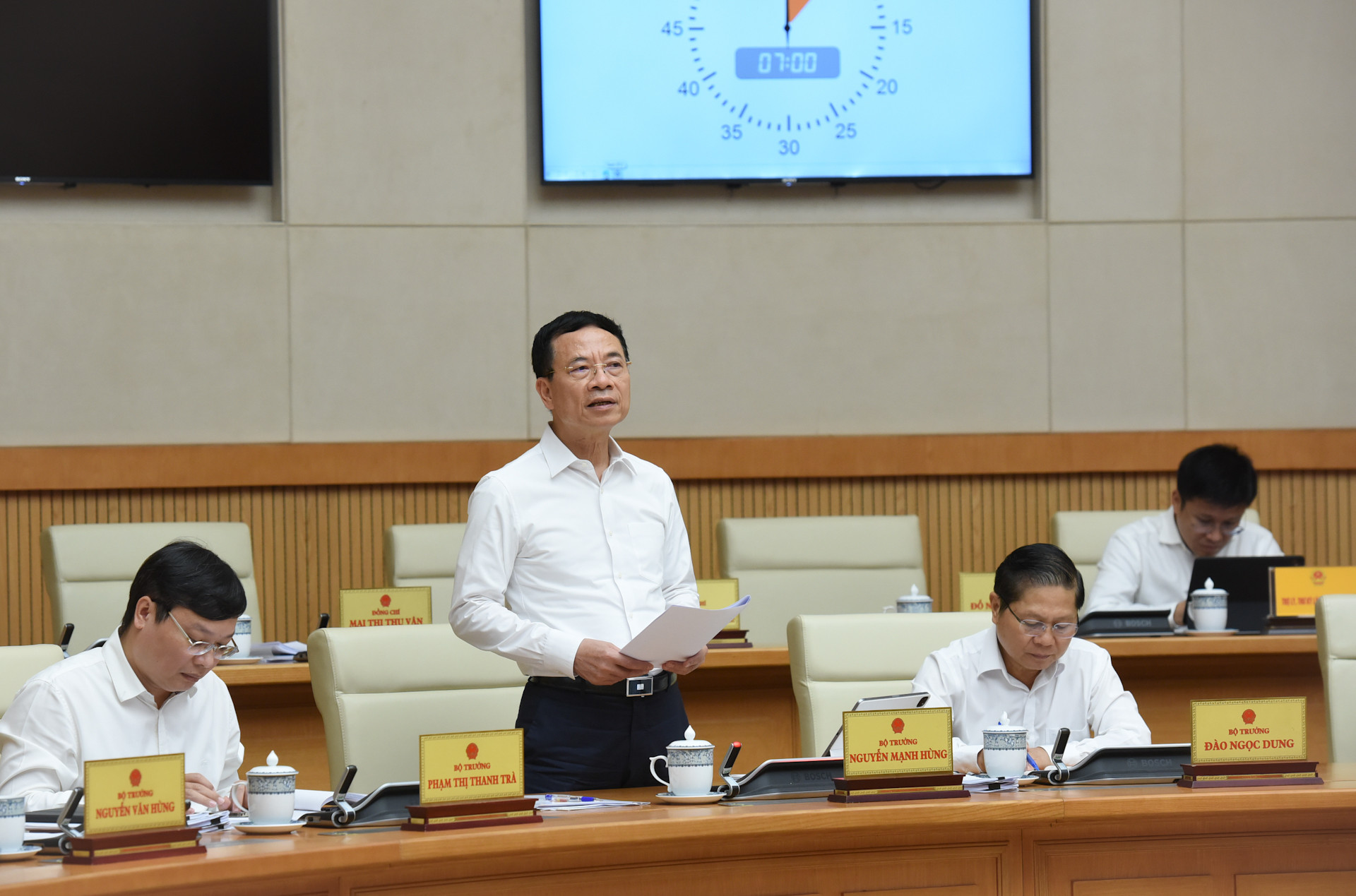 Bộ trưởng Thông tin và Truyền thông Nguyễn Mạnh Hùng phát biểu.