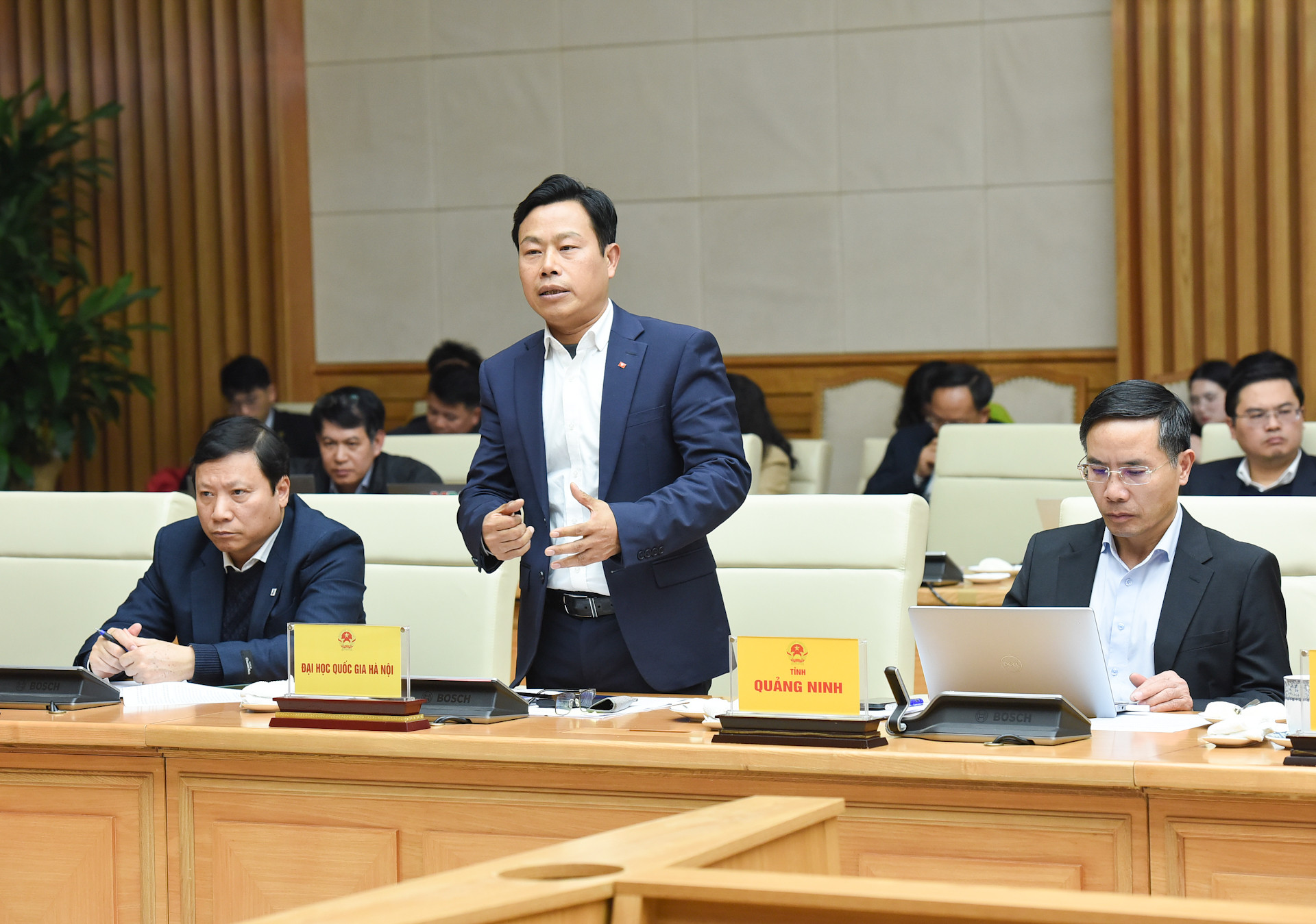 Giám đốc Đại học Quốc gia Hà Nội Lê Quân phát biểu. Giám đốc Đại học Quốc gia Hà Nội Lê Quân phát biểu.